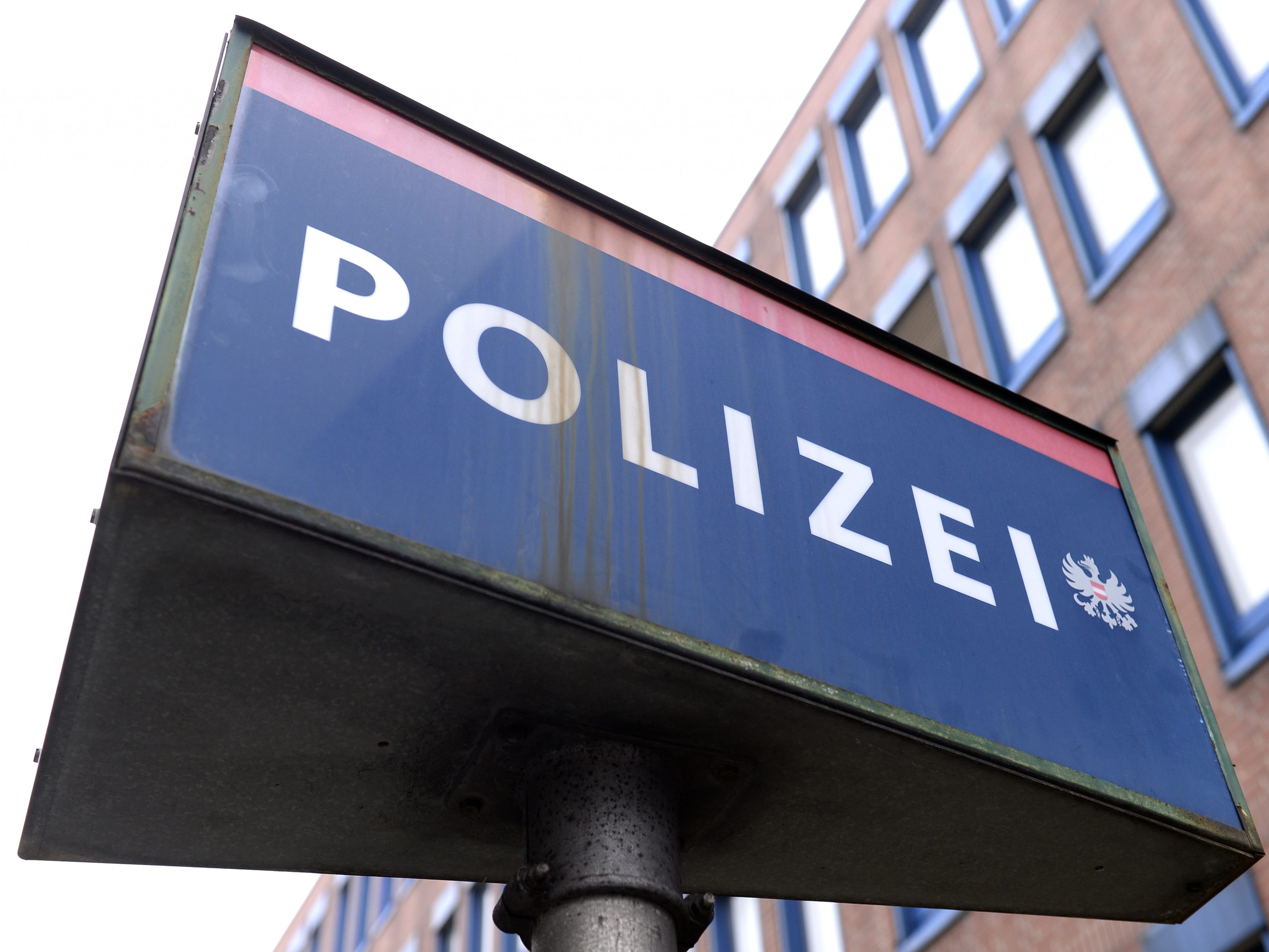 Der zweite Raser stellte sich noch während der Amtshandlungen. Der zweite Raser stellte sich noch während der Amtshandlungen.