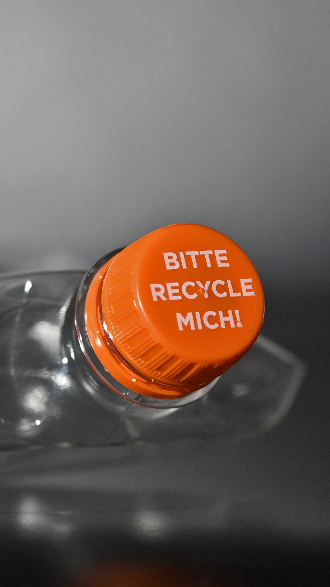 Ab 2025 soll es ein Pfand von 25 Cent auf Plastikflaschen und Alu-Dosen geben.