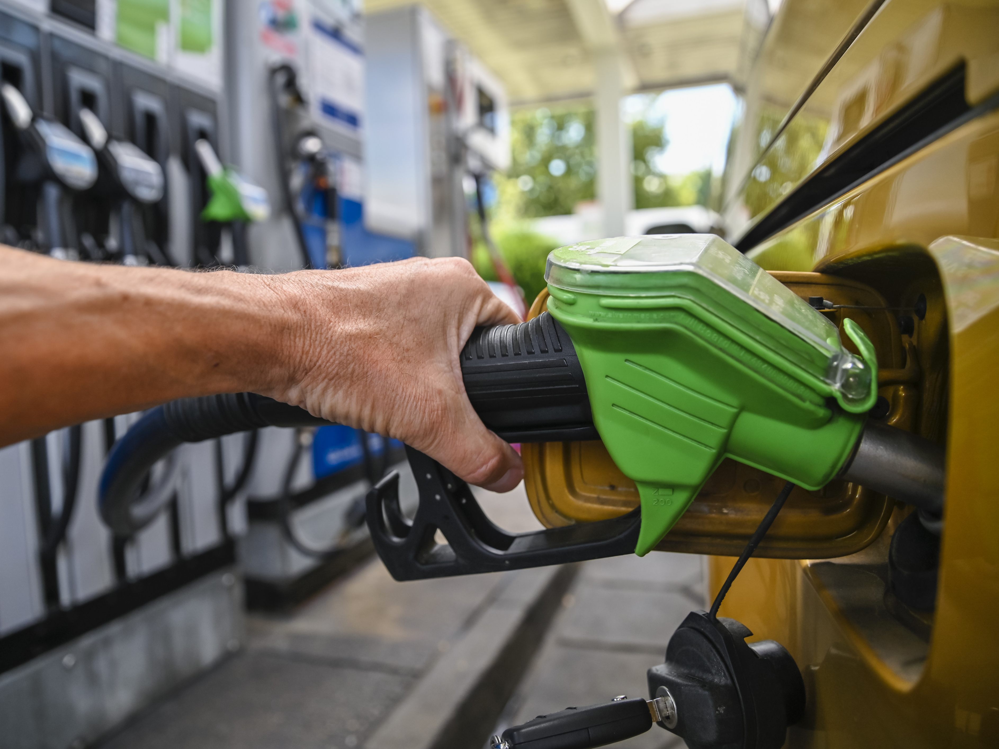 Vor dem in Krafttreten der CO2-Steuer erwarten Tankstellen einen erhöhten Andrang.