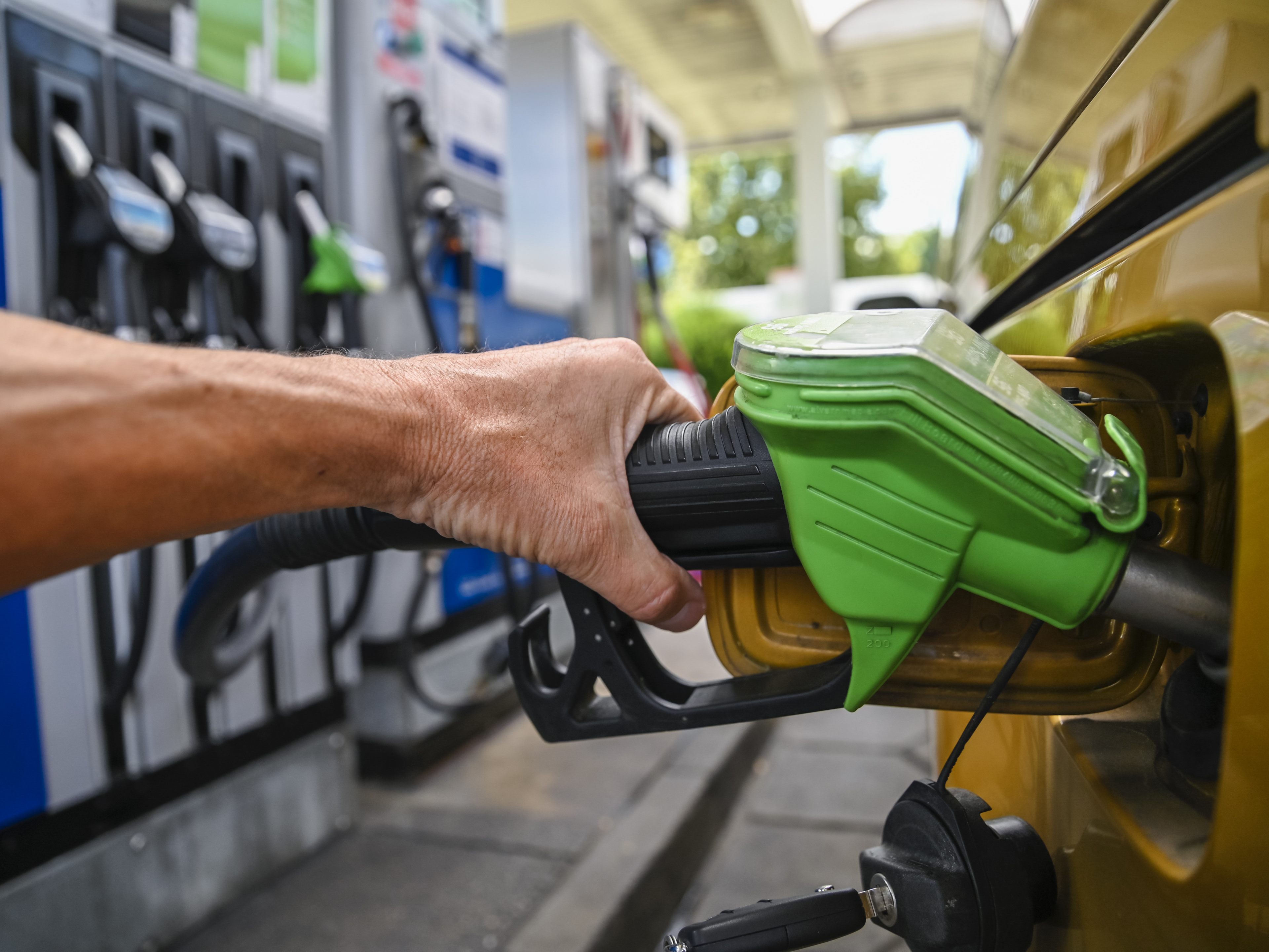 Club: "Bleiben die Preise auf dem aktuellen Niveau, sehen wir im Oktober aufgrund der zusätzlichen CO2-Bepreisung wieder Dieselpreise von knapp über zwei Euro" Club: "Bleiben die Preise auf dem aktuellen Niveau, sehen wir im Oktober aufgrund der zusätzlichen CO2-Bepreisung wieder Dieselpreise von knapp über zwei Euro"