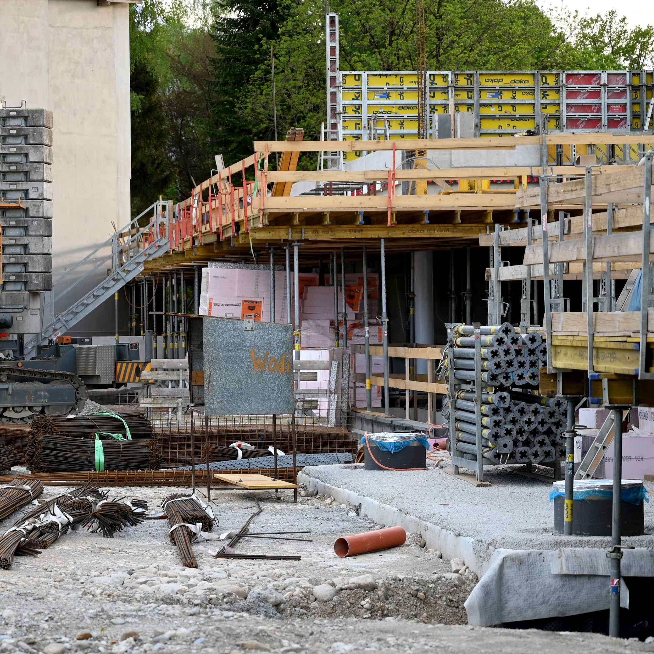 Wohnungs- und Häuserpreise im ersten Halbjahr 2022 deutlich gestiegen.