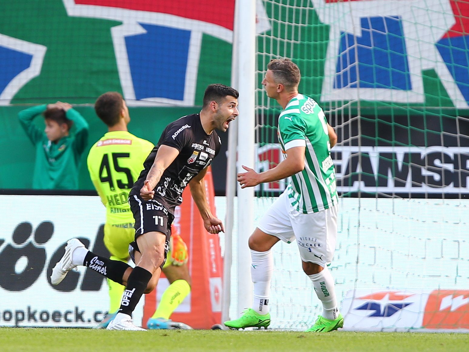 Der WAC holte gegen Rapid drei Punkte. Der WAC holte gegen Rapid drei Punkte.