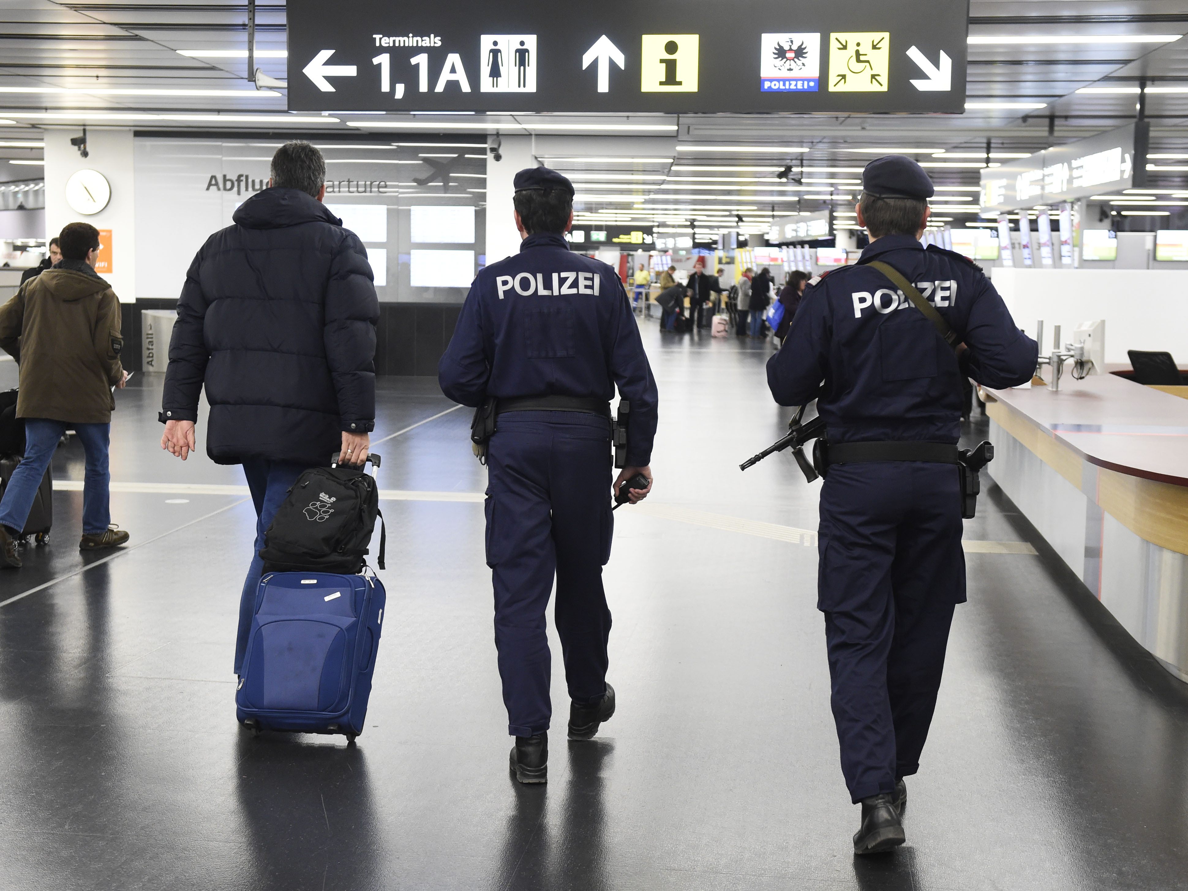 Die Festnahme des IS-Anhängers erfolgte am Flughafen Wien-Schwechat.