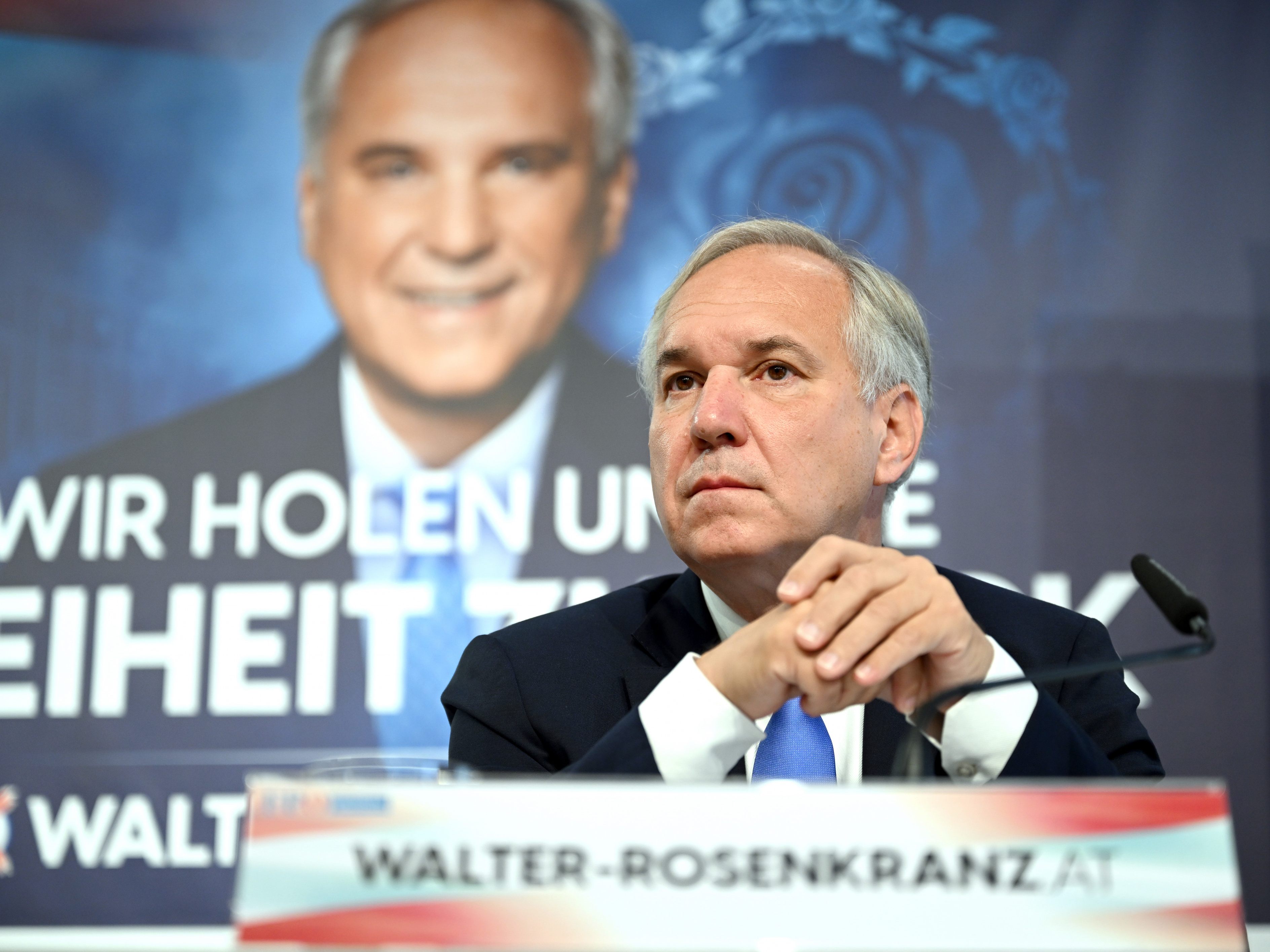 Wie würde es mit dem Sommersitz in Mürzsteg weitergehen, sollte Walter Rosenkranz bei der BP-Wahl gewinnen? Wie würde es mit dem Sommersitz in Mürzsteg weitergehen, sollte Walter Rosenkranz bei der BP-Wahl gewinnen?
