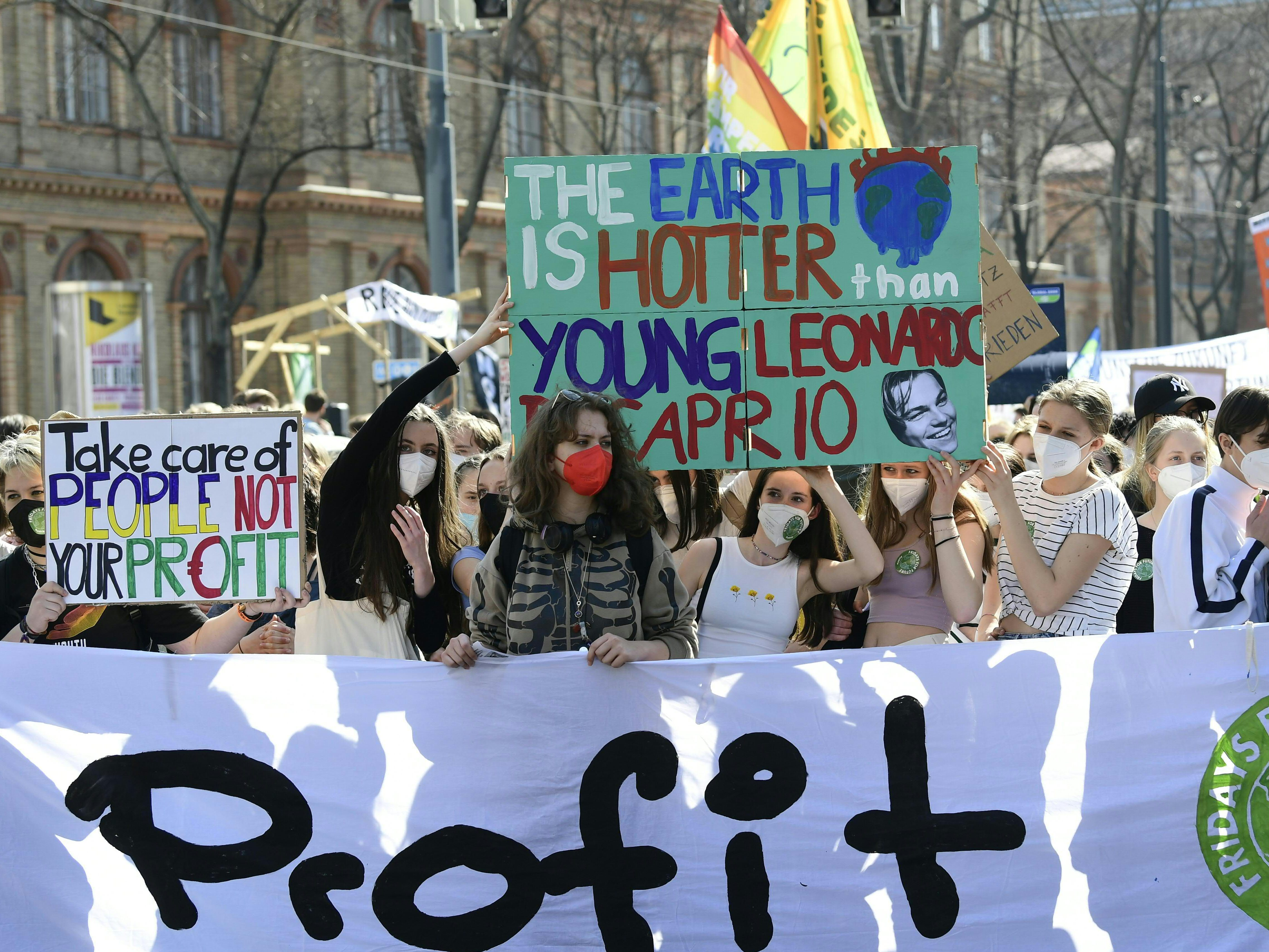 Am Freitag finden weltweit wieder Klimastreiks statt. Auch in Wien zieht eine Demo für die Energiewende über den Ring. Am Freitag finden weltweit wieder Klimastreiks statt. Auch in Wien zieht eine Demo für die Energiewende über den Ring.
