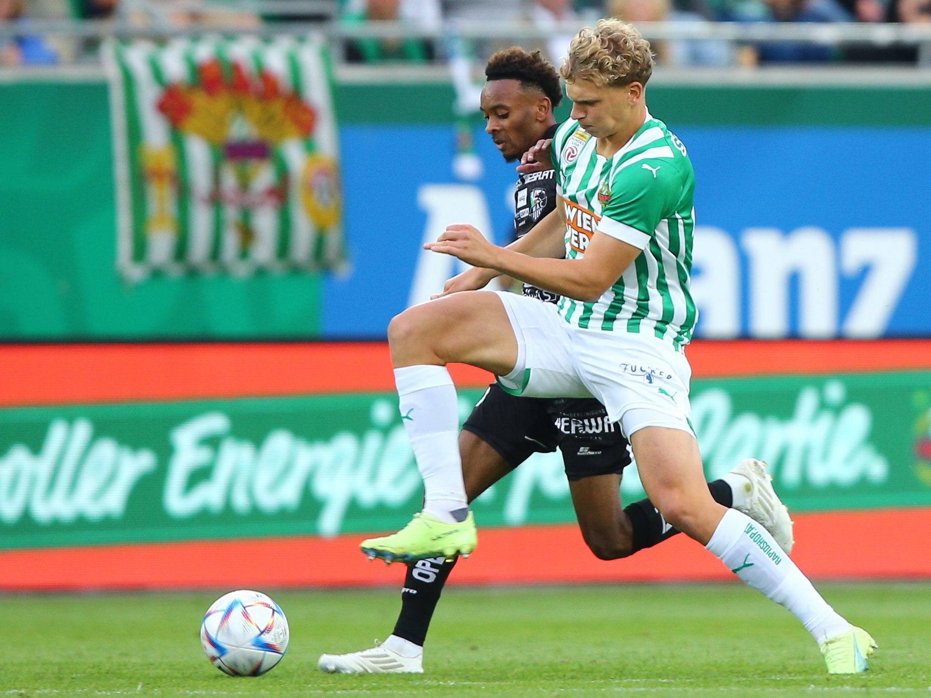Dei Stimmen zum Spiel Rapid Wien gegen WAC.