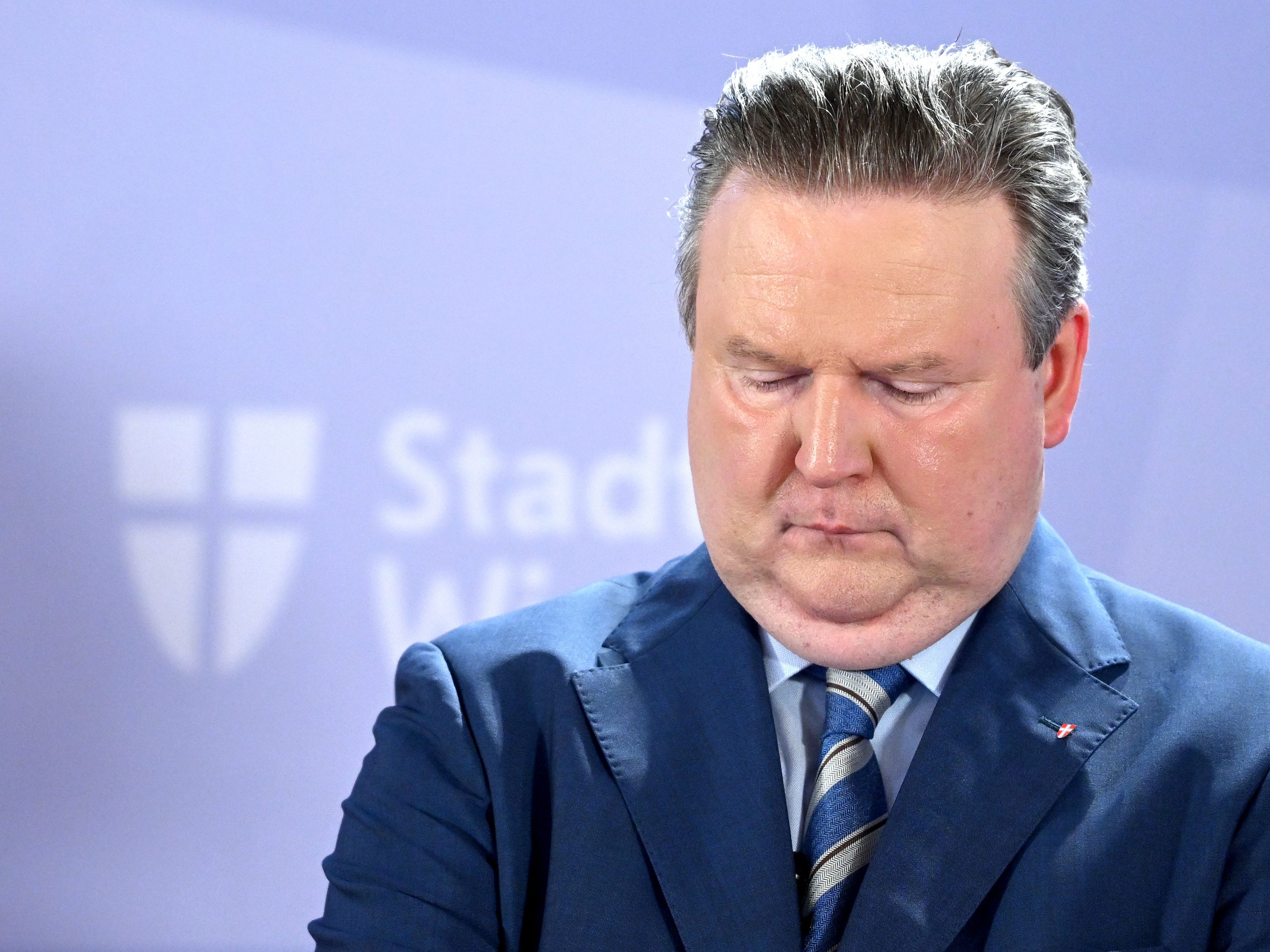 Wiens Bürgermeister Michael Ludwig (SPÖ) verteidigte am Dienstag sein Vorgehen in der Causa Wien Energie erneut.