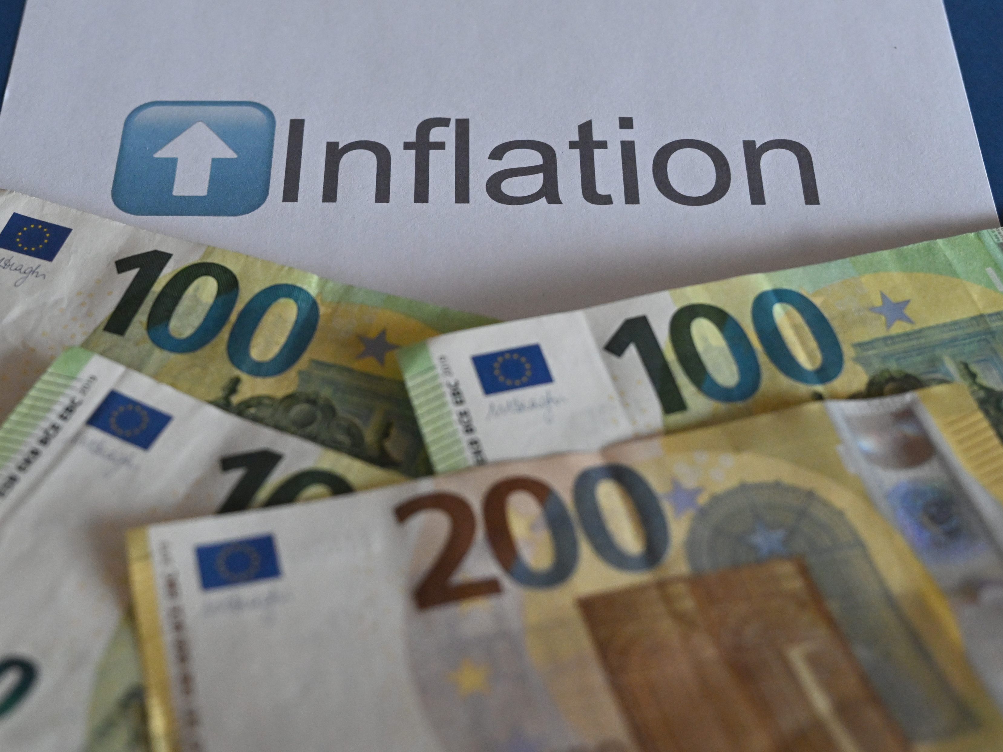 Die Inflation steigt weiter rasant an. Ein Ende der Teuerung ist nicht in Sicht. Die Inflation steigt weiter rasant an. Ein Ende der Teuerung ist nicht in Sicht.