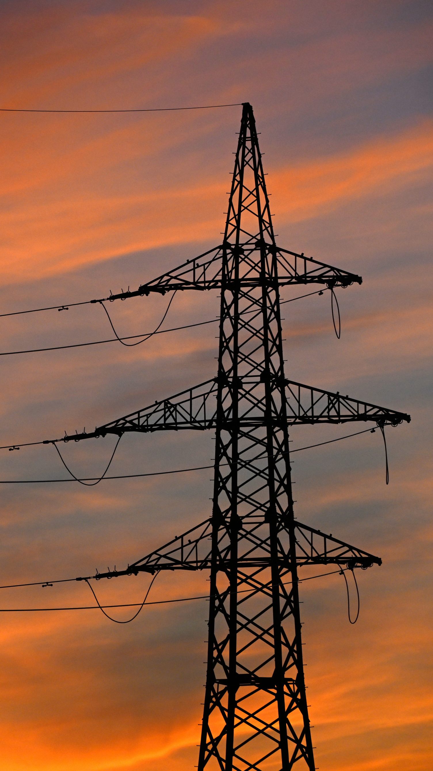 Vor dem Treffen der EU-Energieminister mehren sich aus Österreich die Rufe nach einem Eingriff in den Energiemarkt.