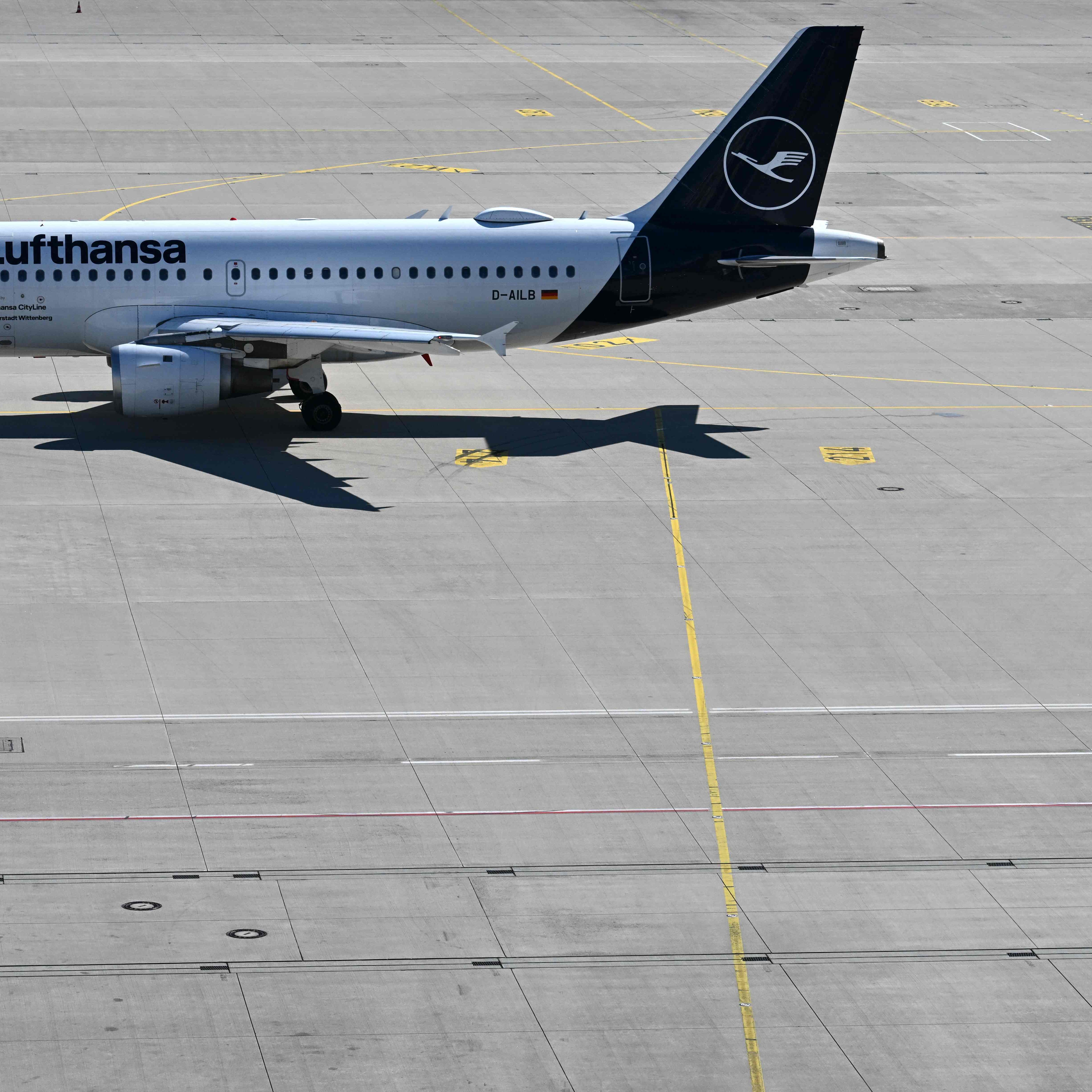 OMV und Lufthansa wollen mehr "grünen" Kraftstoff in die Luft bringen.