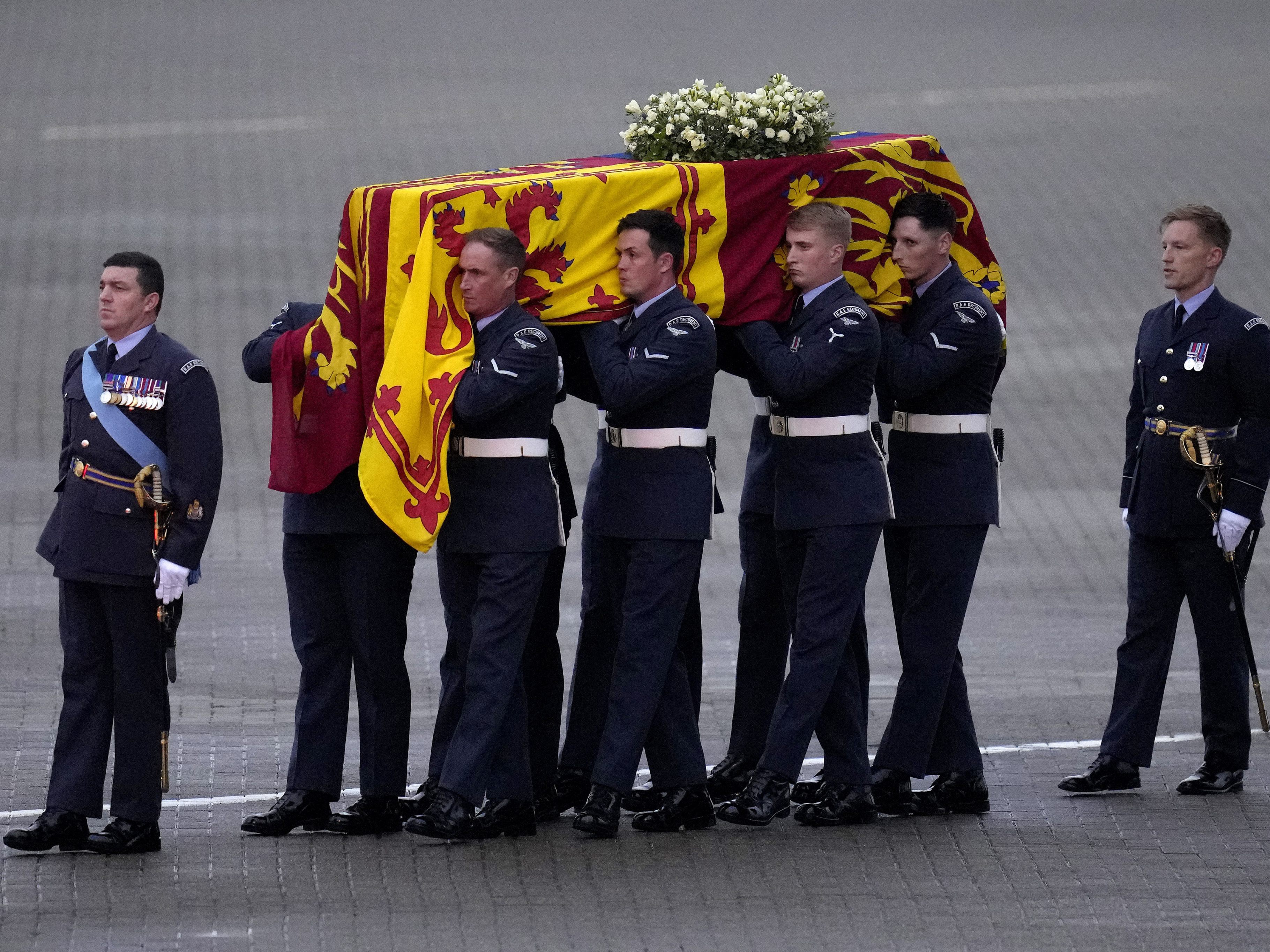 Die verstorbene Queen Elizabeth II. wird in der Westminster Hall aufgebahrt. Die verstorbene Queen Elizabeth II. wird in der Westminster Hall aufgebahrt.