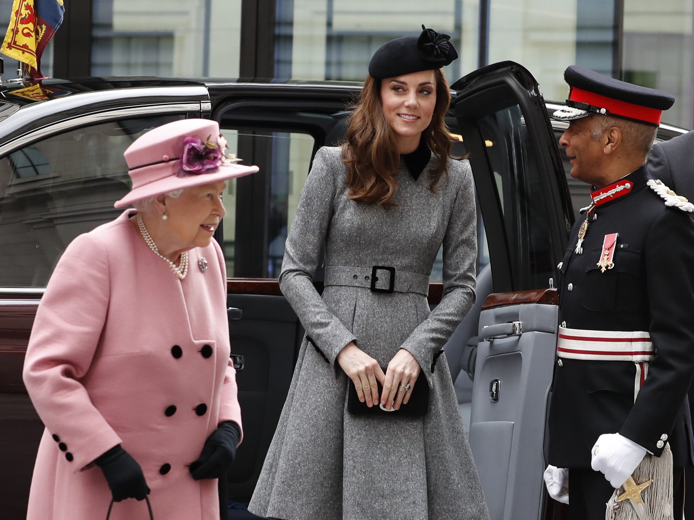 Herzogin Kate reist nich zur Queen nach Schloss Balmoral. Herzogin Kate reist nich zur Queen nach Schloss Balmoral.