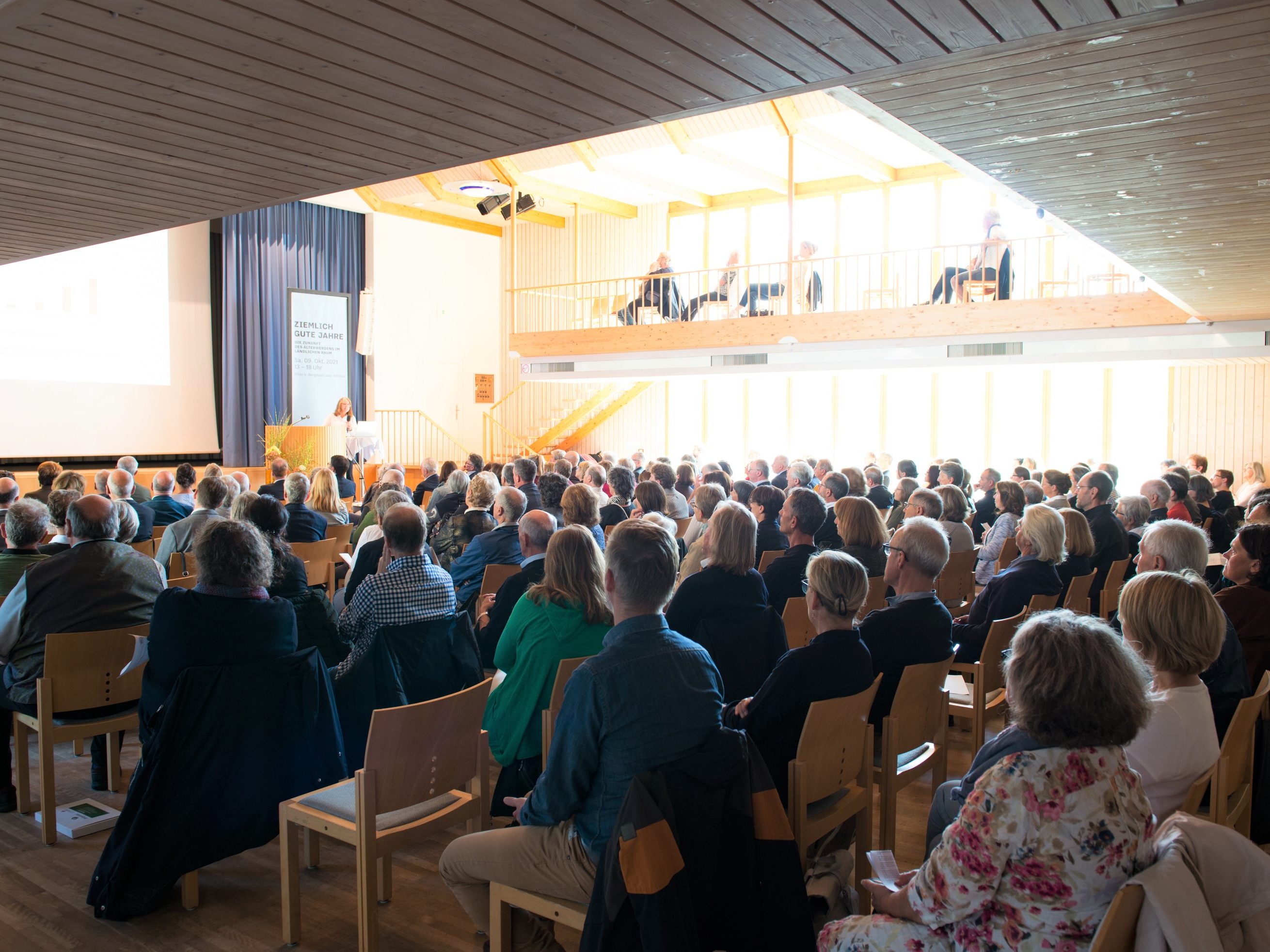 In Hittisau wird im Rahmen der Land|Gespräche wieder über wichtige gesellschaftliche Themen diskutiert. In Hittisau wird im Rahmen der Land|Gespräche wieder über wichtige gesellschaftliche Themen diskutiert.