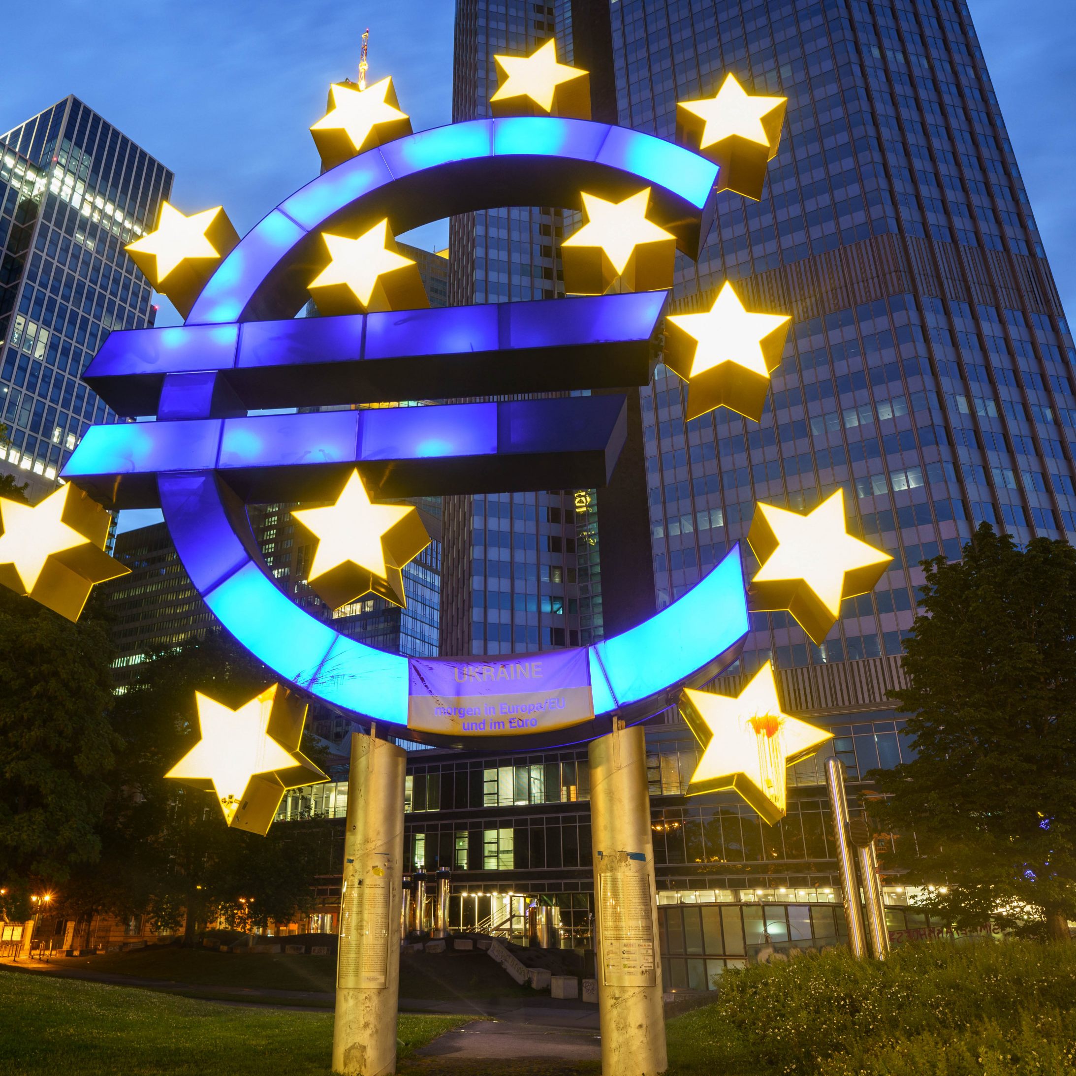 EZB erhöht Leitzins um 0,75 Prozentpunkte auf 1,25 Prozent.