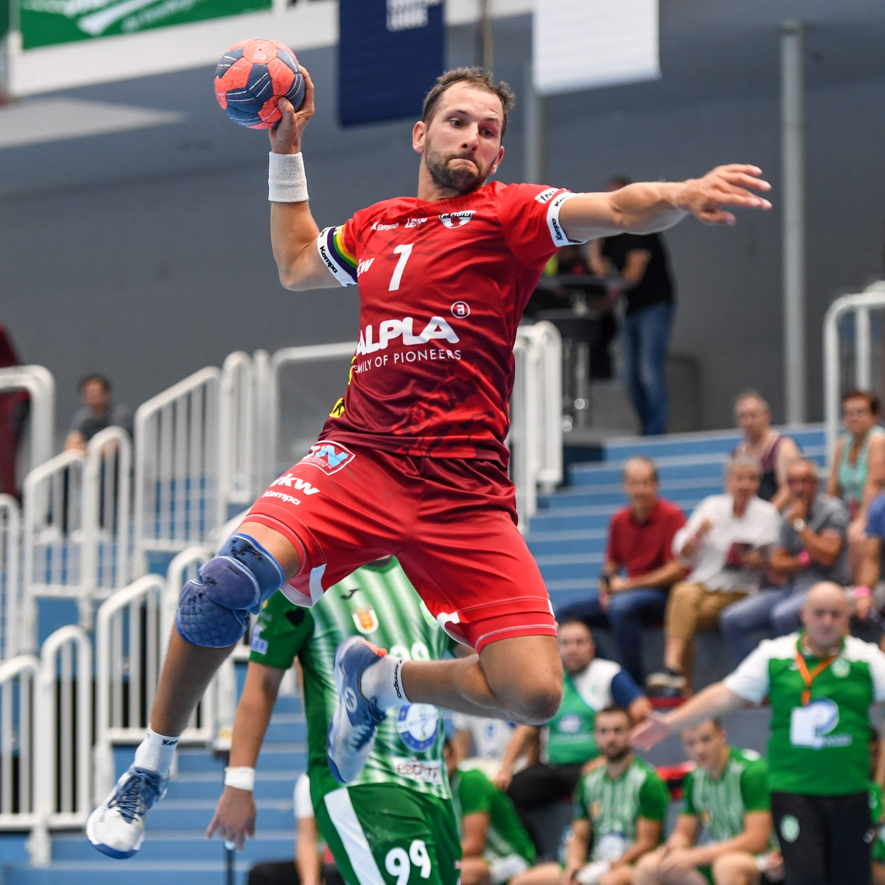 Luca Raschle und Co. feierten einen Sieg zum Auftakt in die neue HLA-Saison.