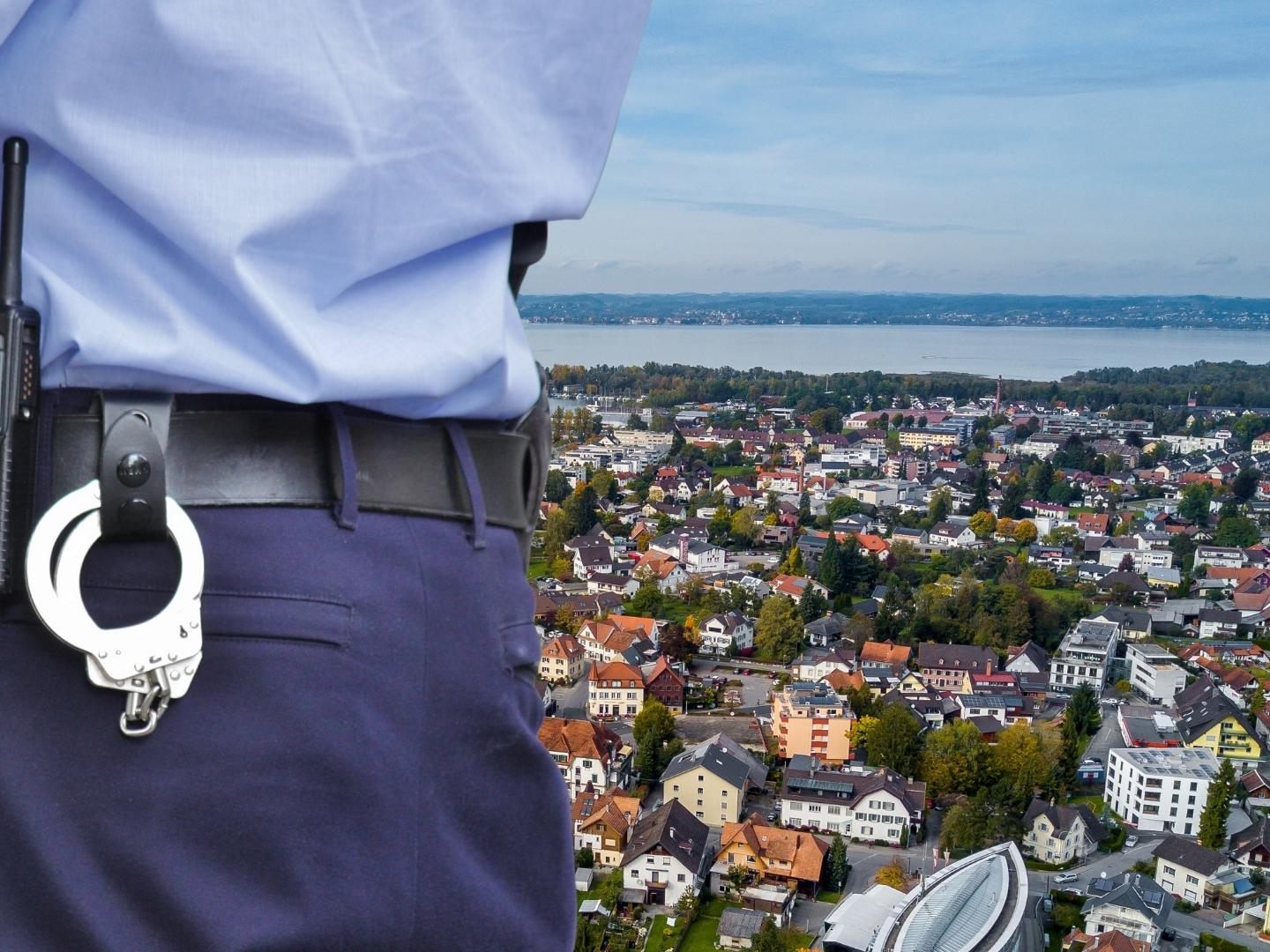 Etwa 280 Polizisten, teilweise aus benachbarten Bundesländern, seien an der Aktion beteiligt gewesen.