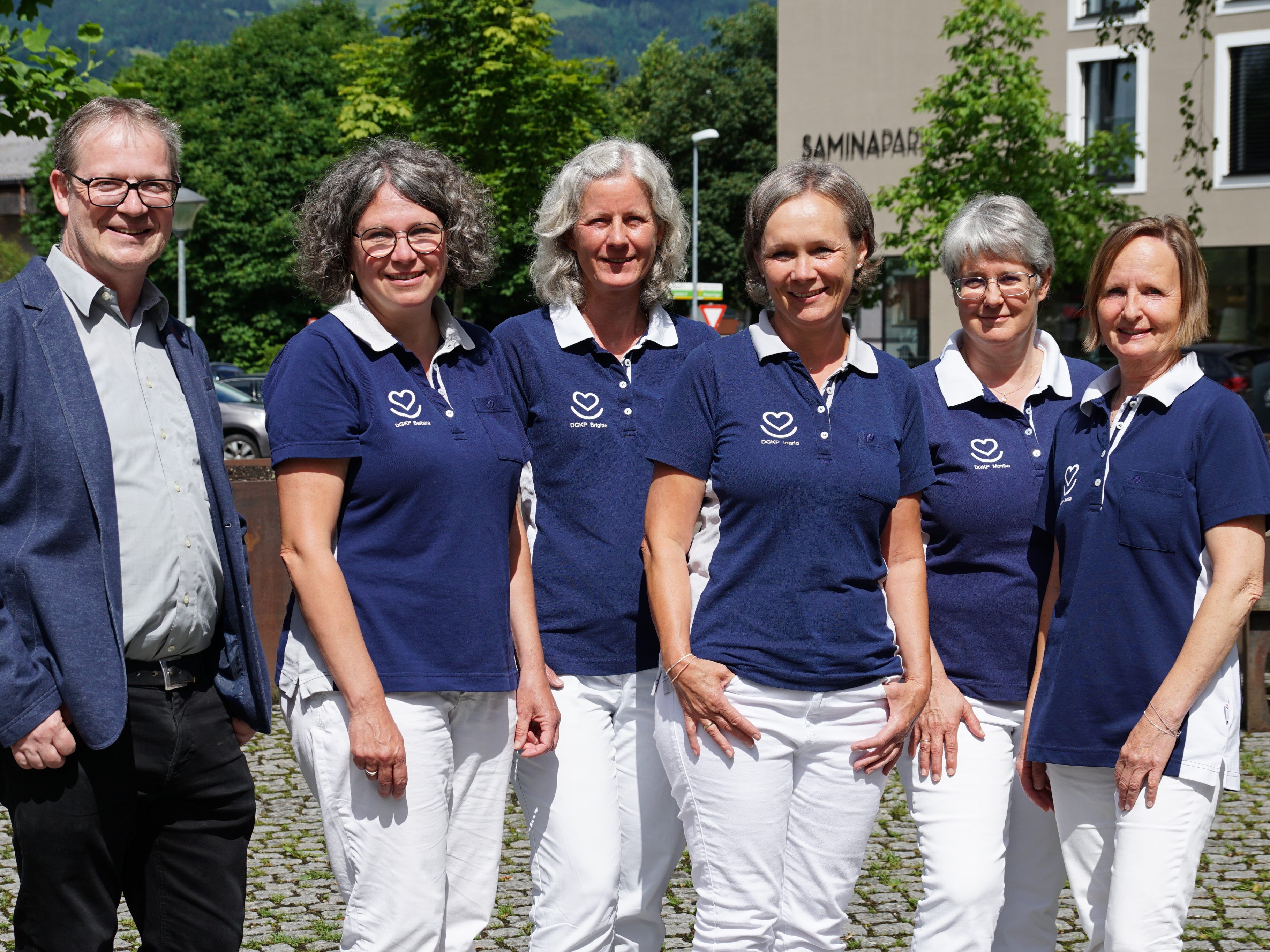 Obmann Thomas Welte und das Pflegeteam des Krankenpflegeverein Frastanz. Obmann Thomas Welte und das Pflegeteam des Krankenpflegeverein Frastanz.