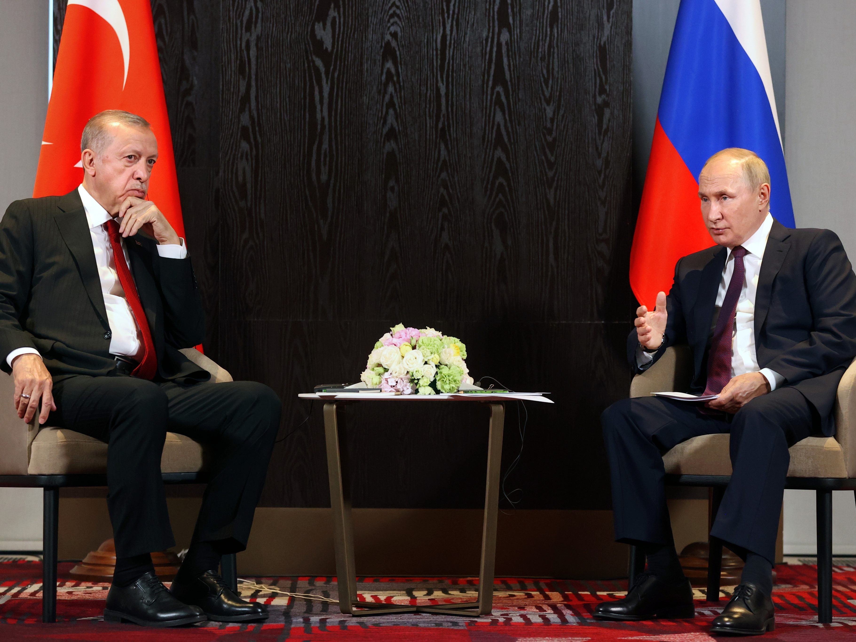 Erdogan will bei einem Treffen mit Putin über die Scheinreferenden in der Ukraine sprechen. Erdogan will bei einem Treffen mit Putin über die Scheinreferenden in der Ukraine sprechen.