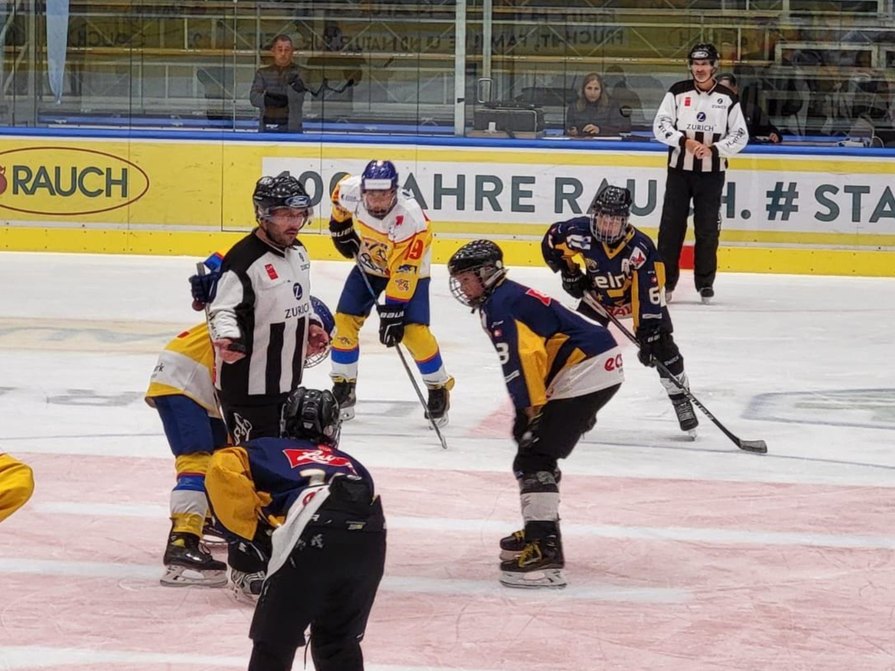 Das Top-Team der U15-Rheintal Bulldogs feierte gegen Dübensdorf einen verdienten Heimerfolg Das Top-Team der U15-Rheintal Bulldogs feierte gegen Dübensdorf einen verdienten Heimerfolg
