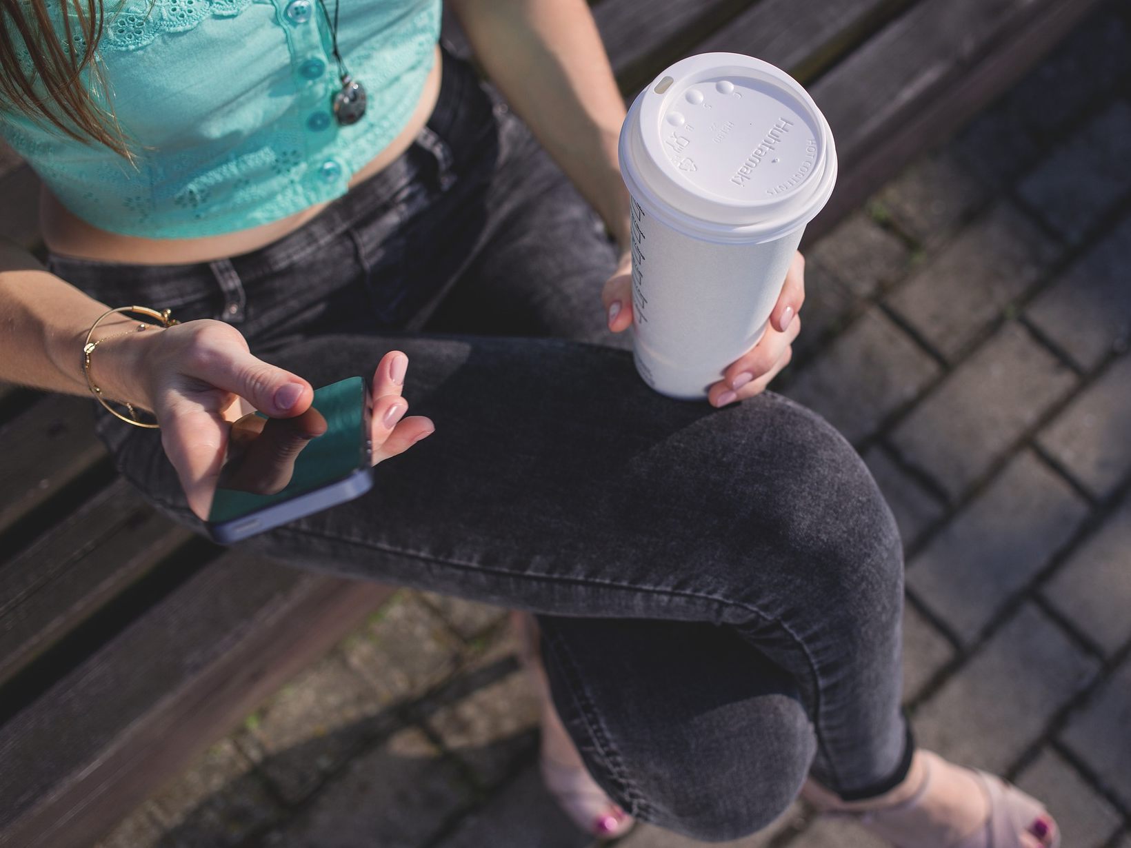 Laut einer Studie von myCoffeeCup greifen sieben von zehn Österreichern zum Coffee-To-Go. Laut einer Studie von myCoffeeCup greifen sieben von zehn Österreichern zum Coffee-To-Go.
