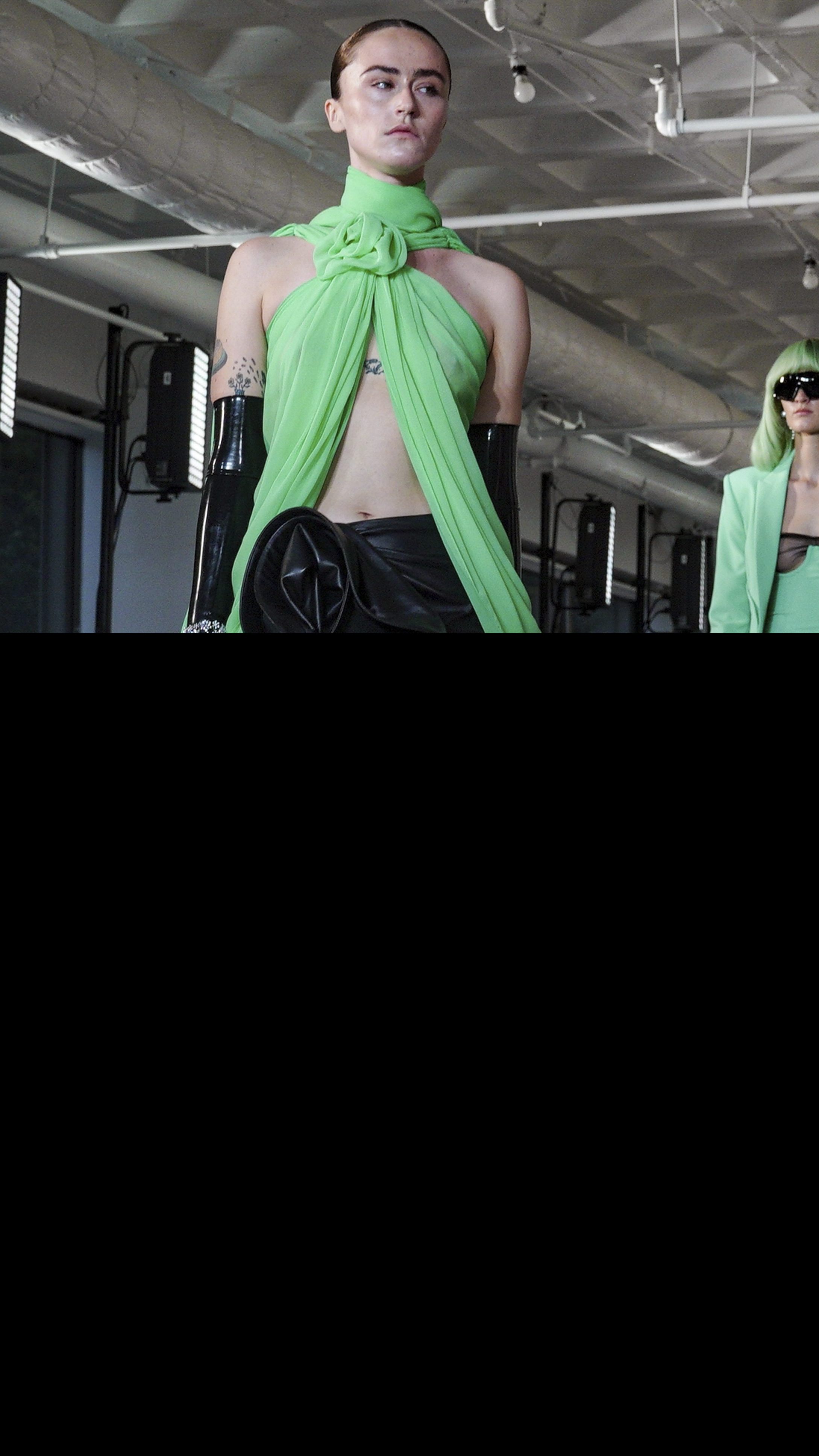 Ella Emhof am Laufsteg.