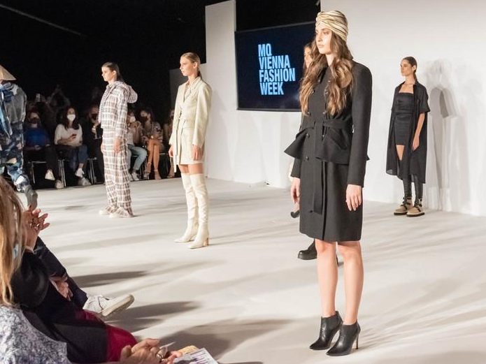 Der Timetable zur MQ Vienna Fashion Week 2022. Der Timetable zur MQ Vienna Fashion Week 2022.