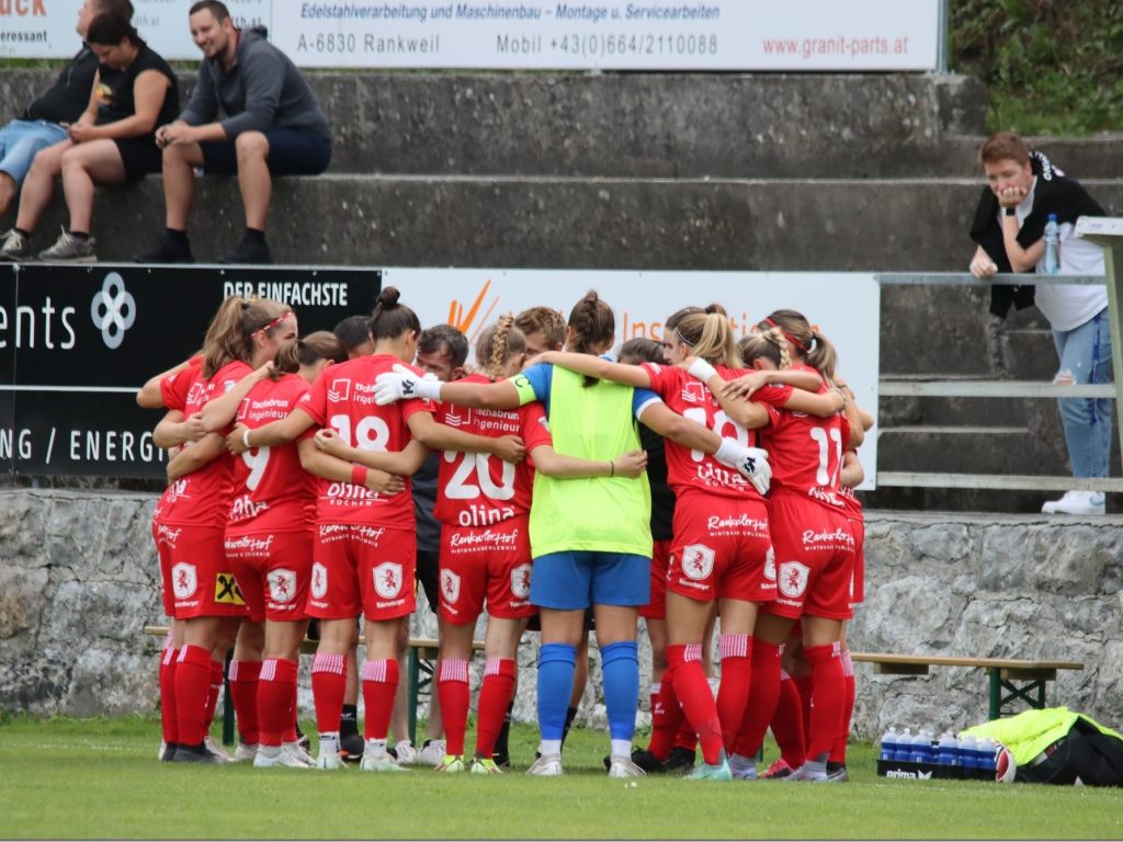 Dieses Quartett bestreitet das Halbfinale im FrauenCup Fußball