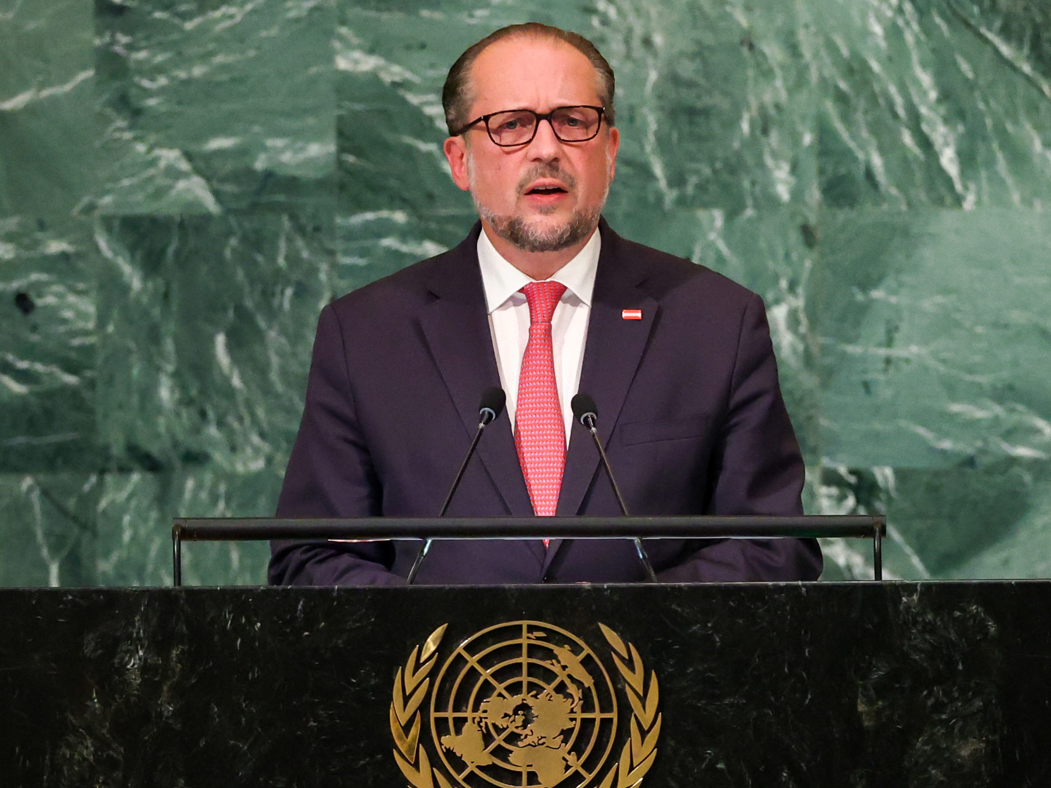Außenminister Schallenberg und die Regierung wurden zu Solidarität aufgefordert. Außenminister Schallenberg und die Regierung wurden zu Solidarität aufgefordert.