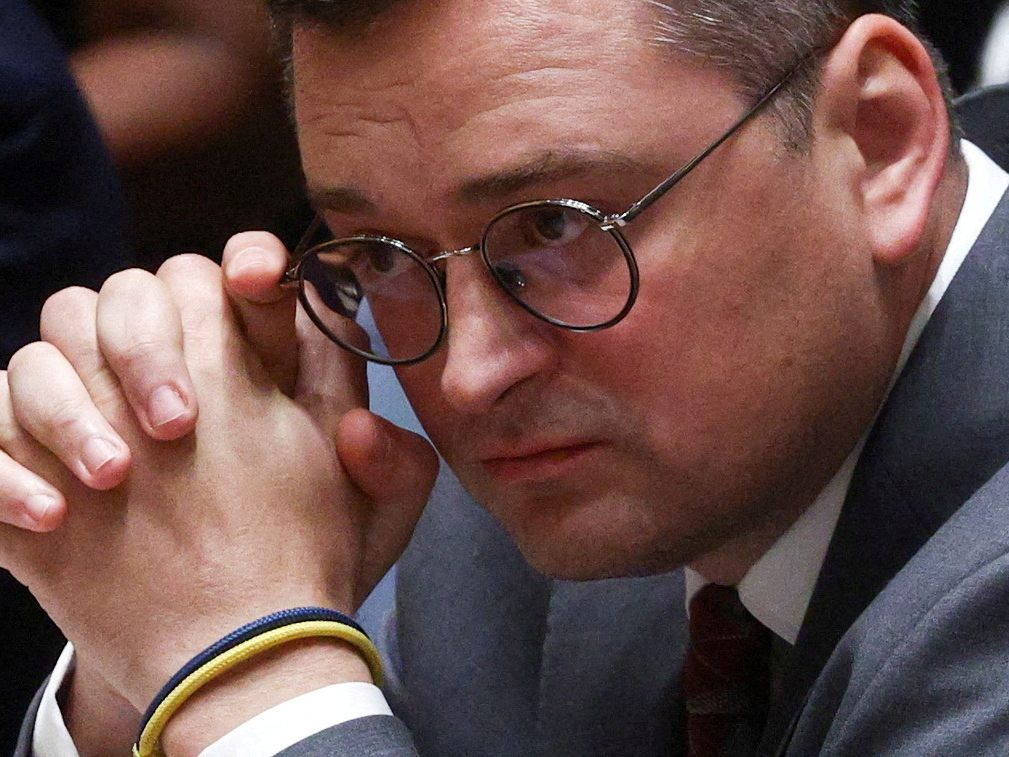 Kremlnahe Fake-Anrufer legten den ukrainischen Außenminister Kuleba rein. Kremlnahe Fake-Anrufer legten den ukrainischen Außenminister Kuleba rein.