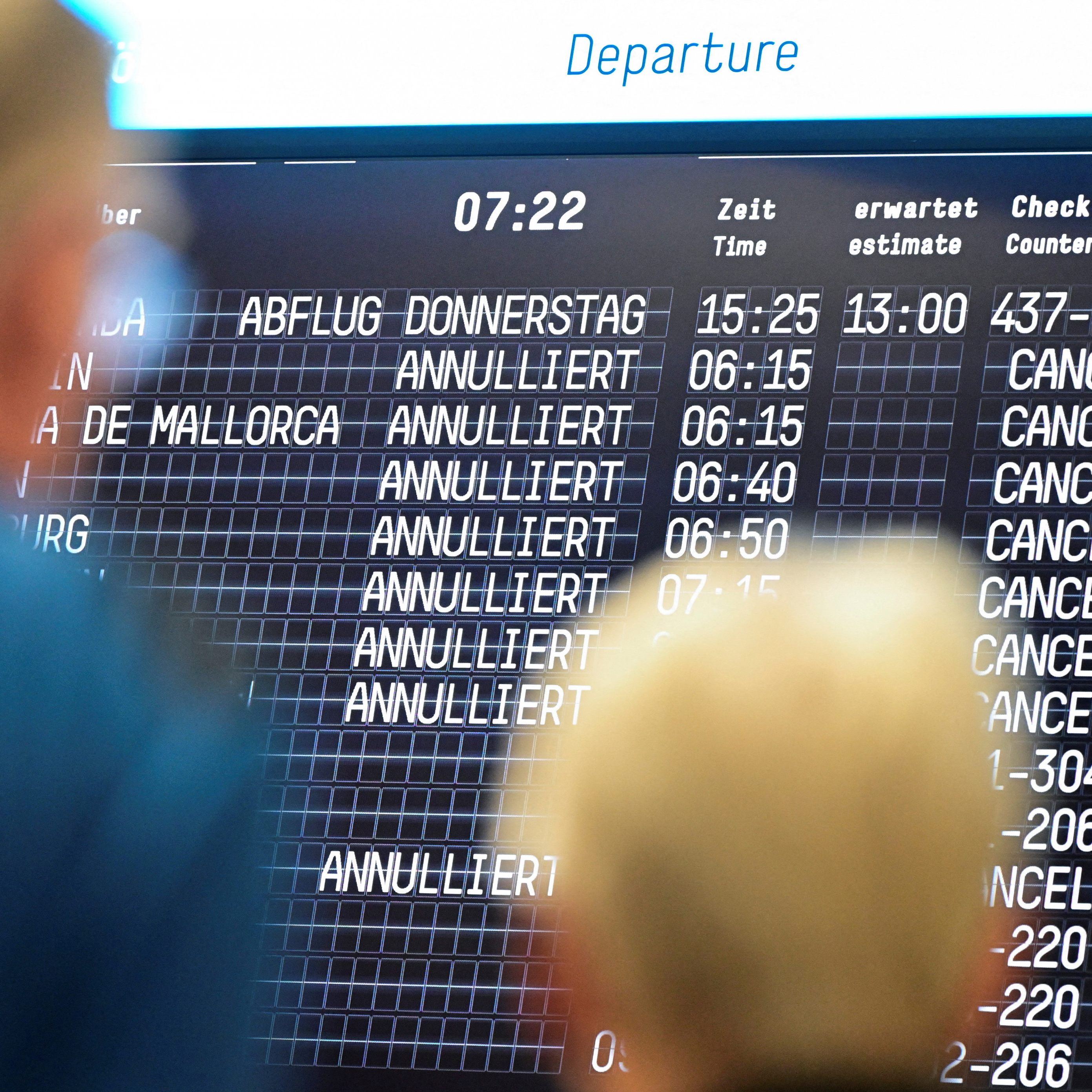 Der Streik der Fluggesellschaft Eurowings könnte auch zu Flugausfällen bei Flügen zwischen Wien und Deutschland führen.