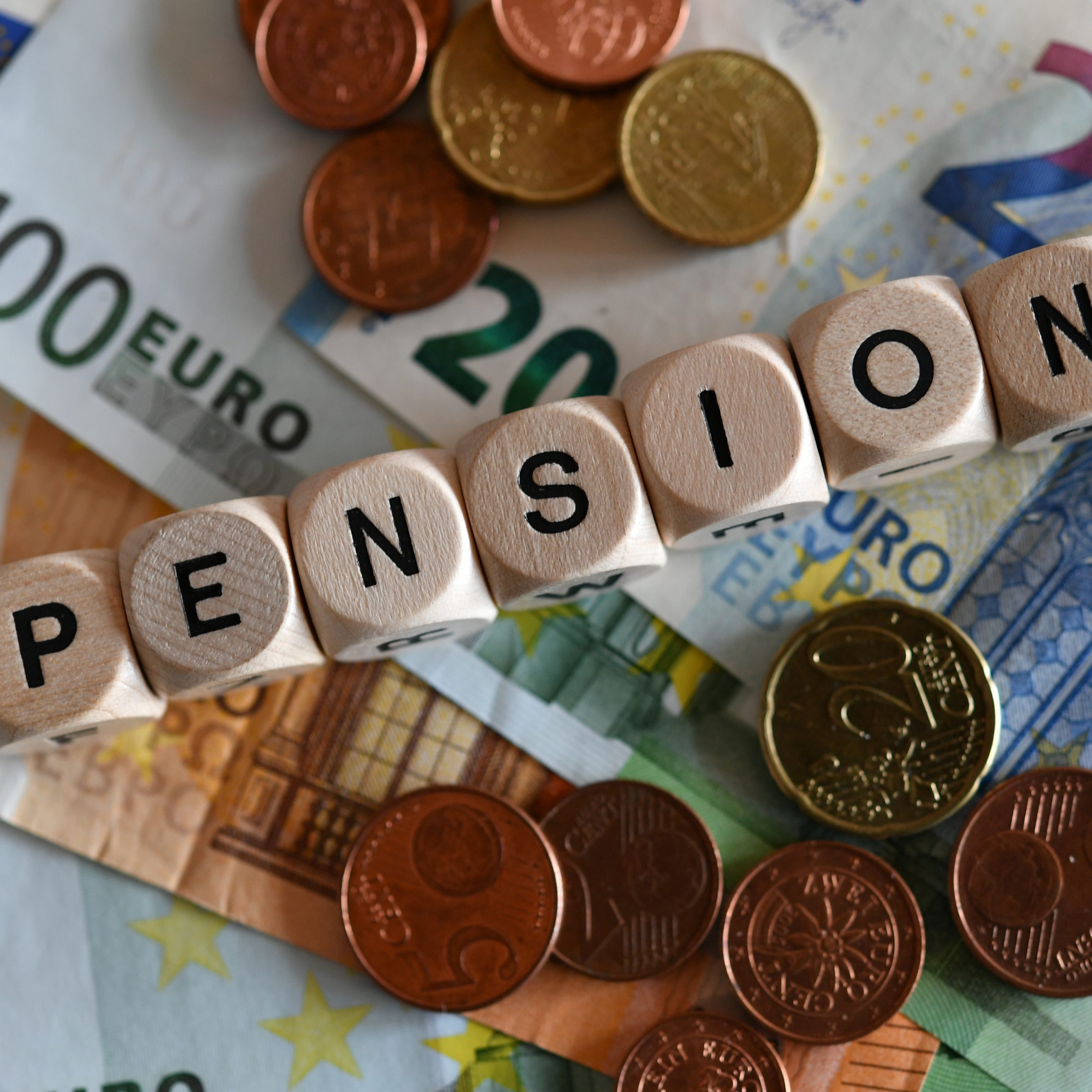 Derzeit droht eine Kürzung der Pensionkassen bei Betriebspensionen.