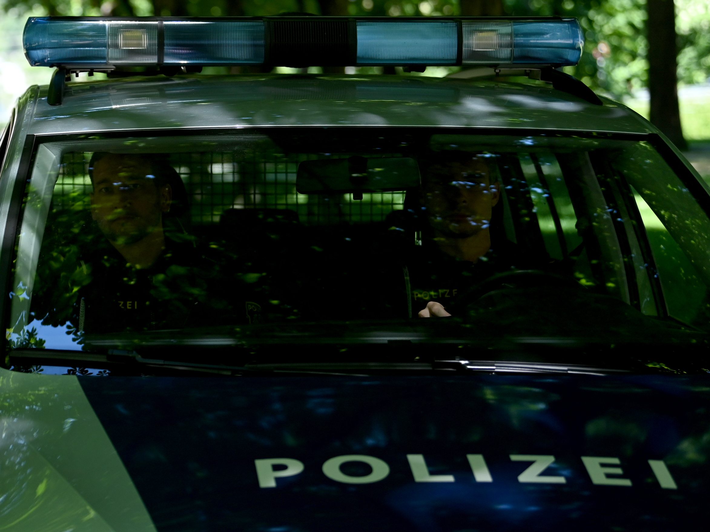 Die Polizei ermittelt nach dem Überfall auf zwei 12-Jährige in Wien-Penzing. Die Polizei ermittelt nach dem Überfall auf zwei 12-Jährige in Wien-Penzing.