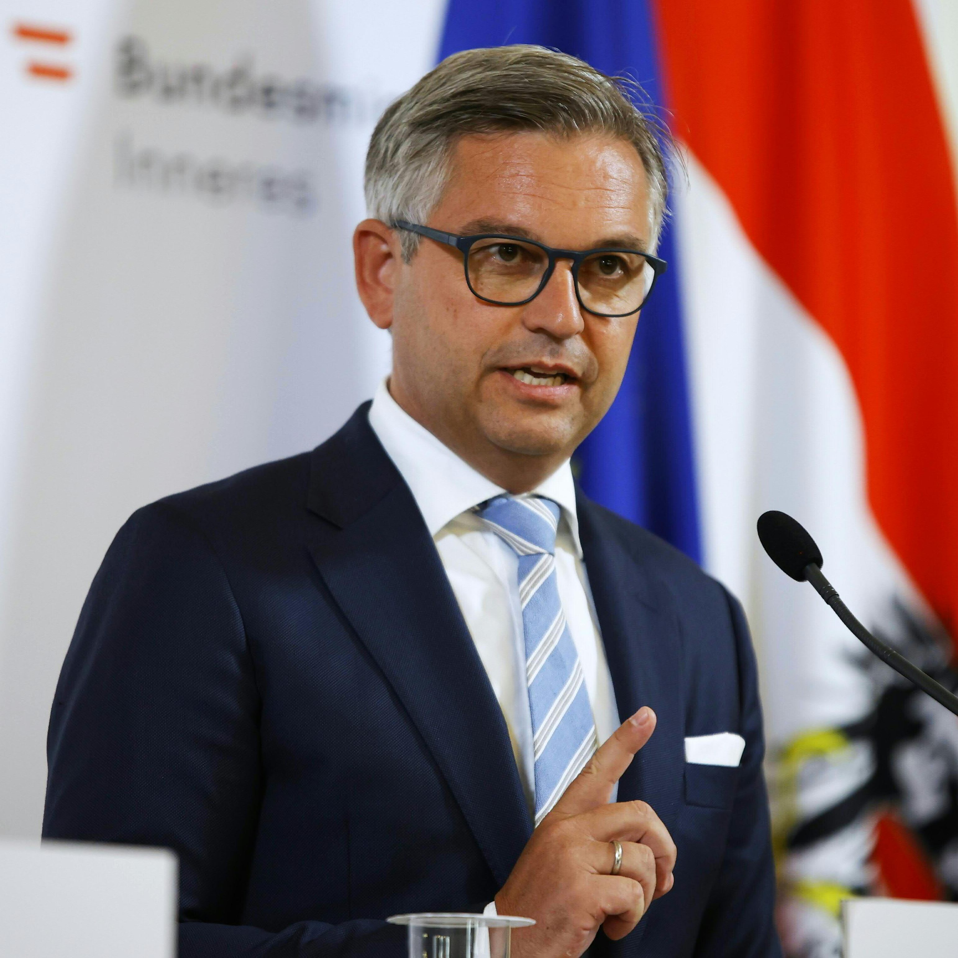 Finanzminister Magnus Brunner präsentiert das Budget 2023.