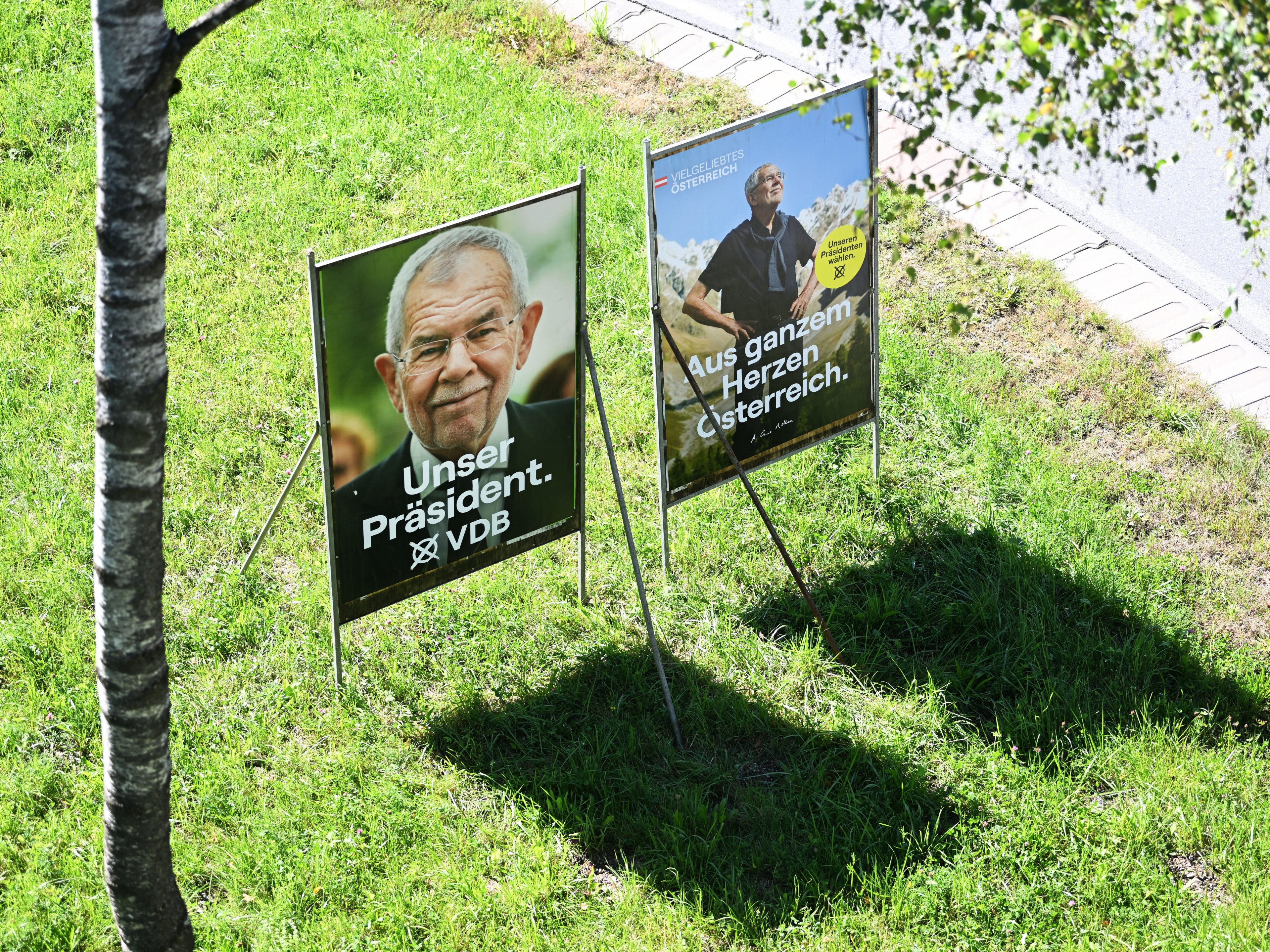 Van der Bellen ist der medial präsenteste Politiker. Van der Bellen ist der medial präsenteste Politiker.