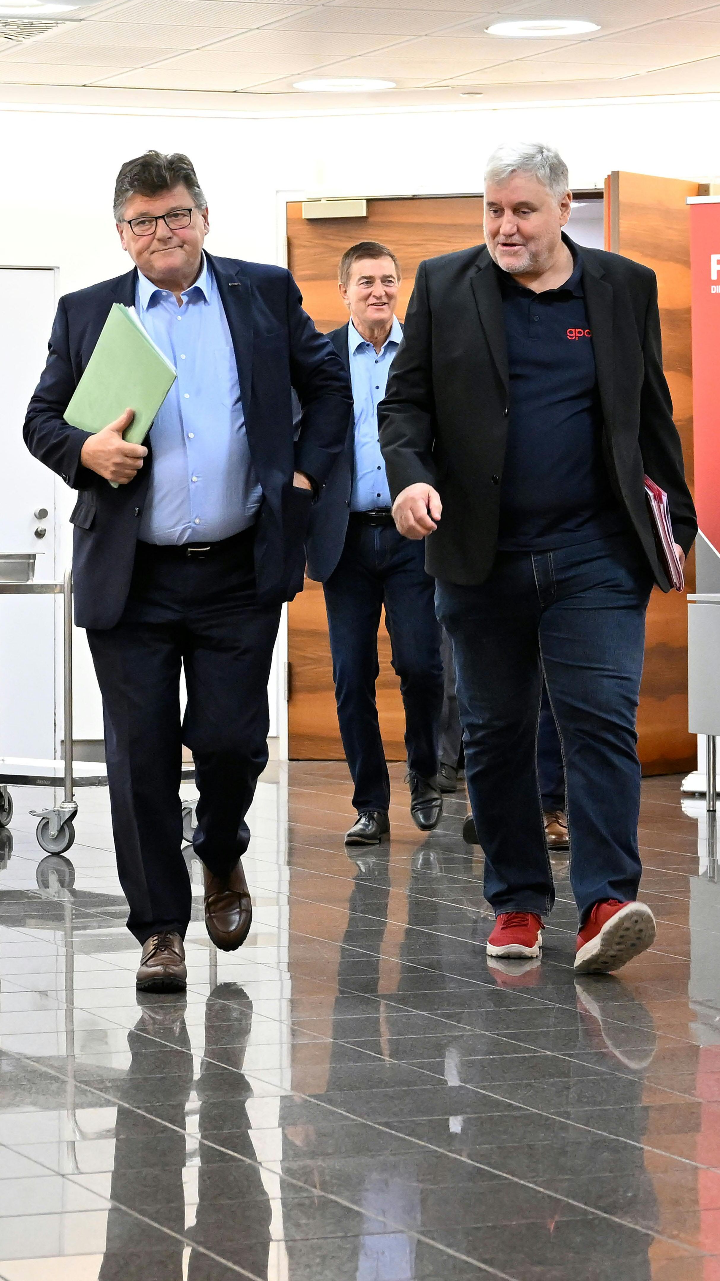 Am Montag begann die erste Verhandlungsrunde zum Metaller-KV für 2023.