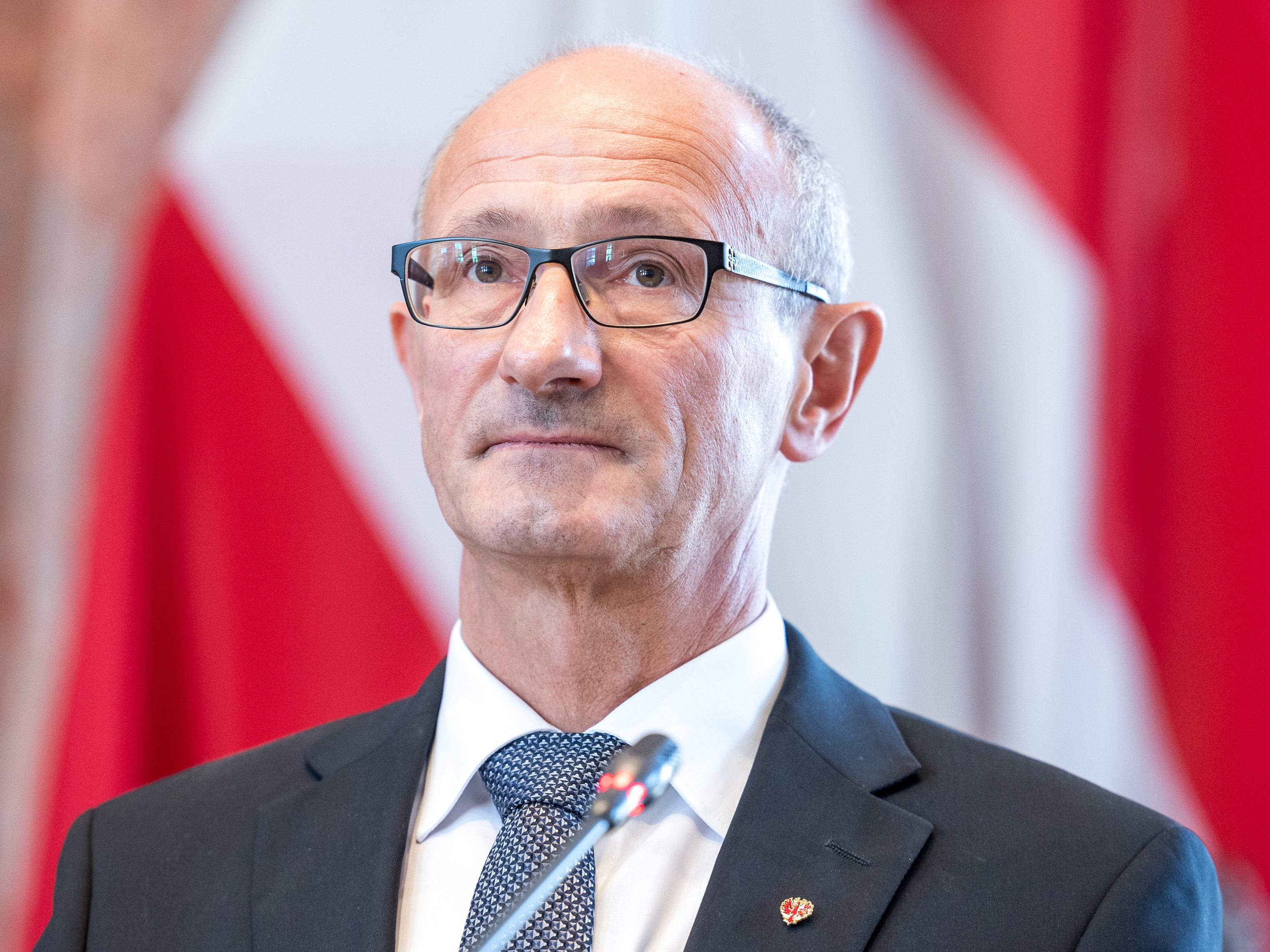Tirols Landeshauptmann fordert schnellere Asylverfahren.