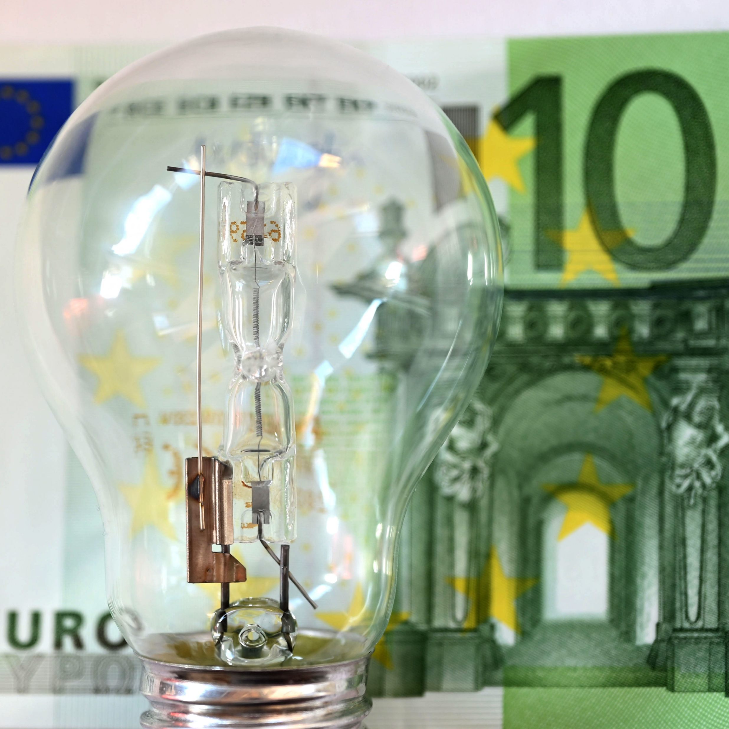 Die aktuelle Energiekrise kann die Wende zu sauberen Energien beschleunigen.