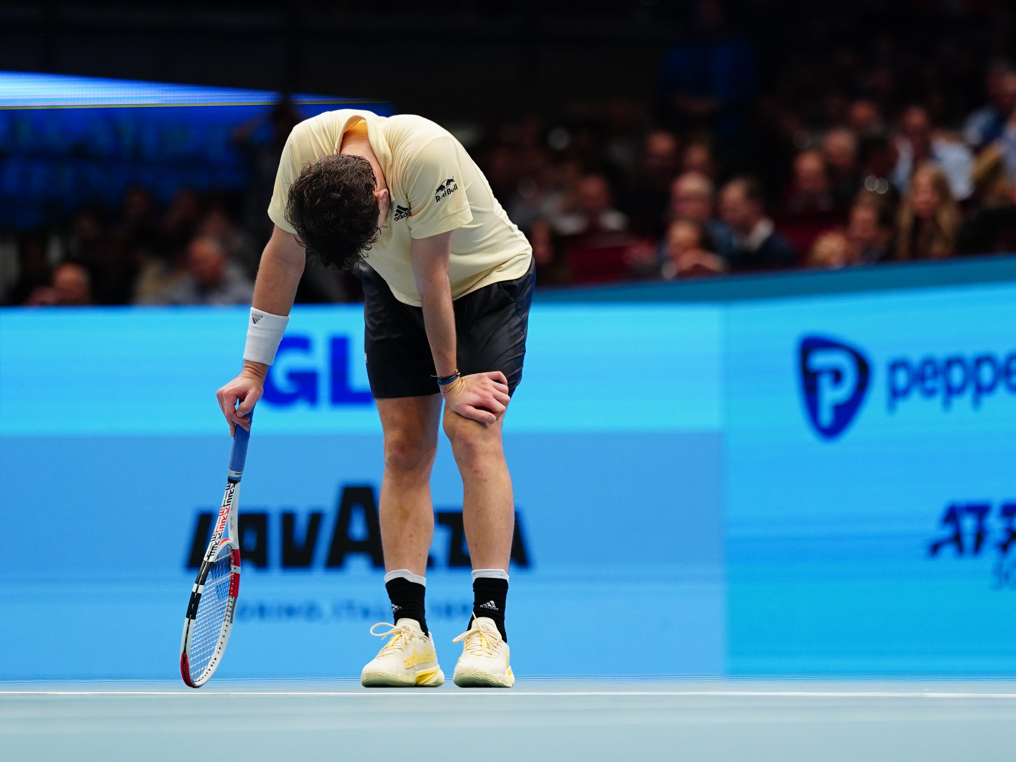 Thiem muss sich gegen Medwedew in zwei Sätzen geschlagen geben. Thiem muss sich gegen Medwedew in zwei Sätzen geschlagen geben.