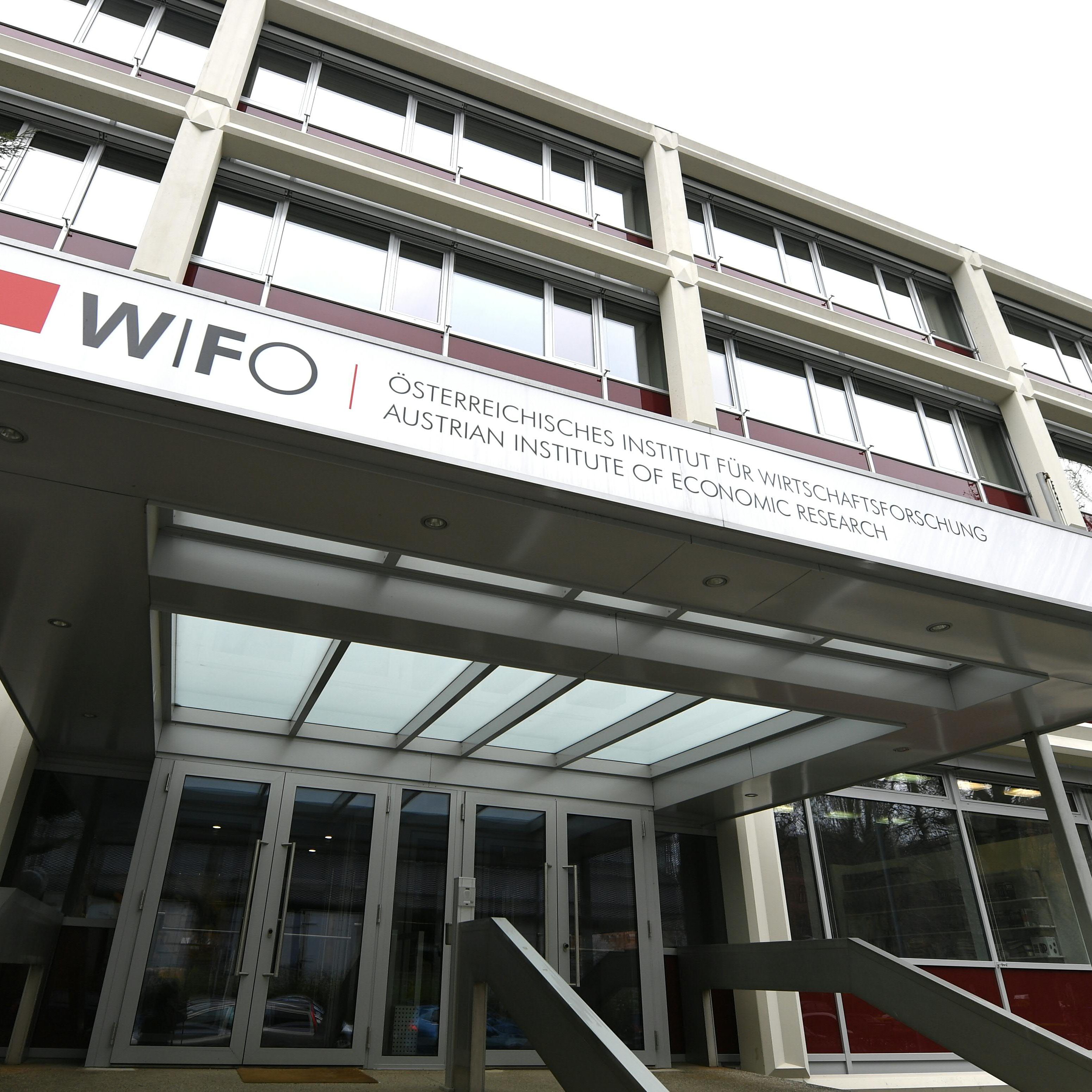 Ein Wifo-Ökonom kann nicht ganz nachvollziehen, dass die Arbeitgeberseite die Regierungsmaßnahmen gegen die Teuerung bei den KV-Verhandlungen berücksichtigen will.