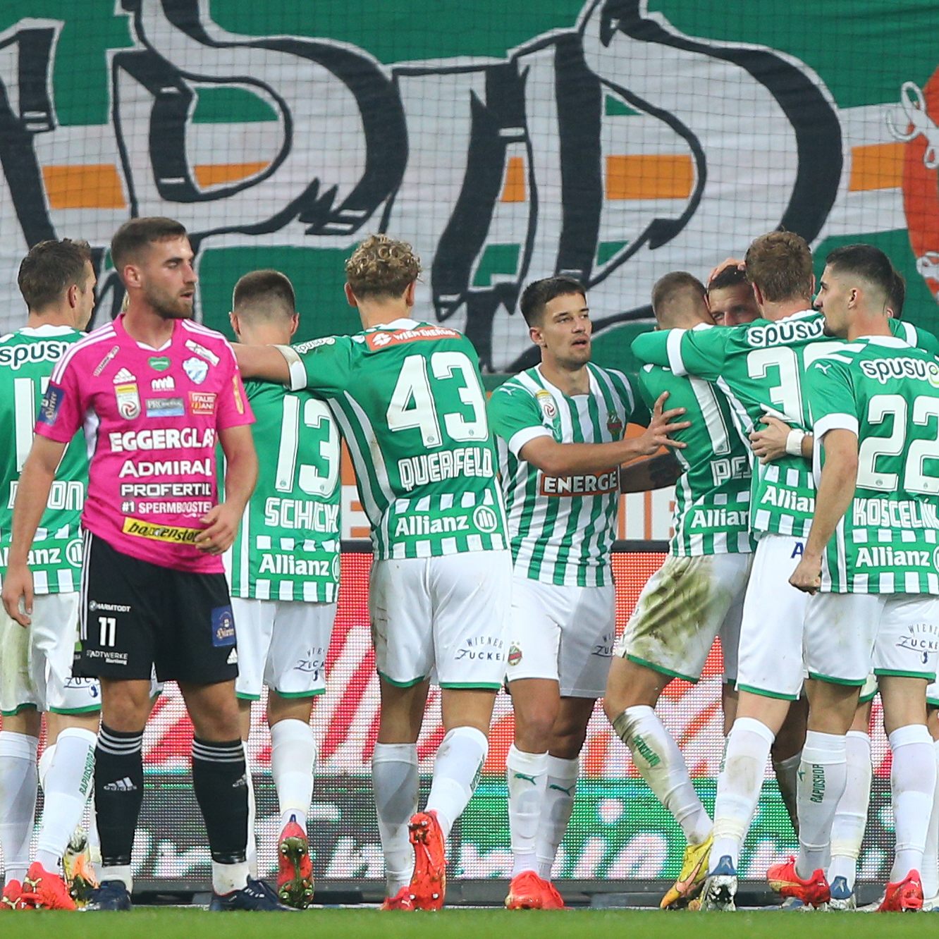 Rapid Wien mit 5:1-Sieg gegen TSV Hartberg.