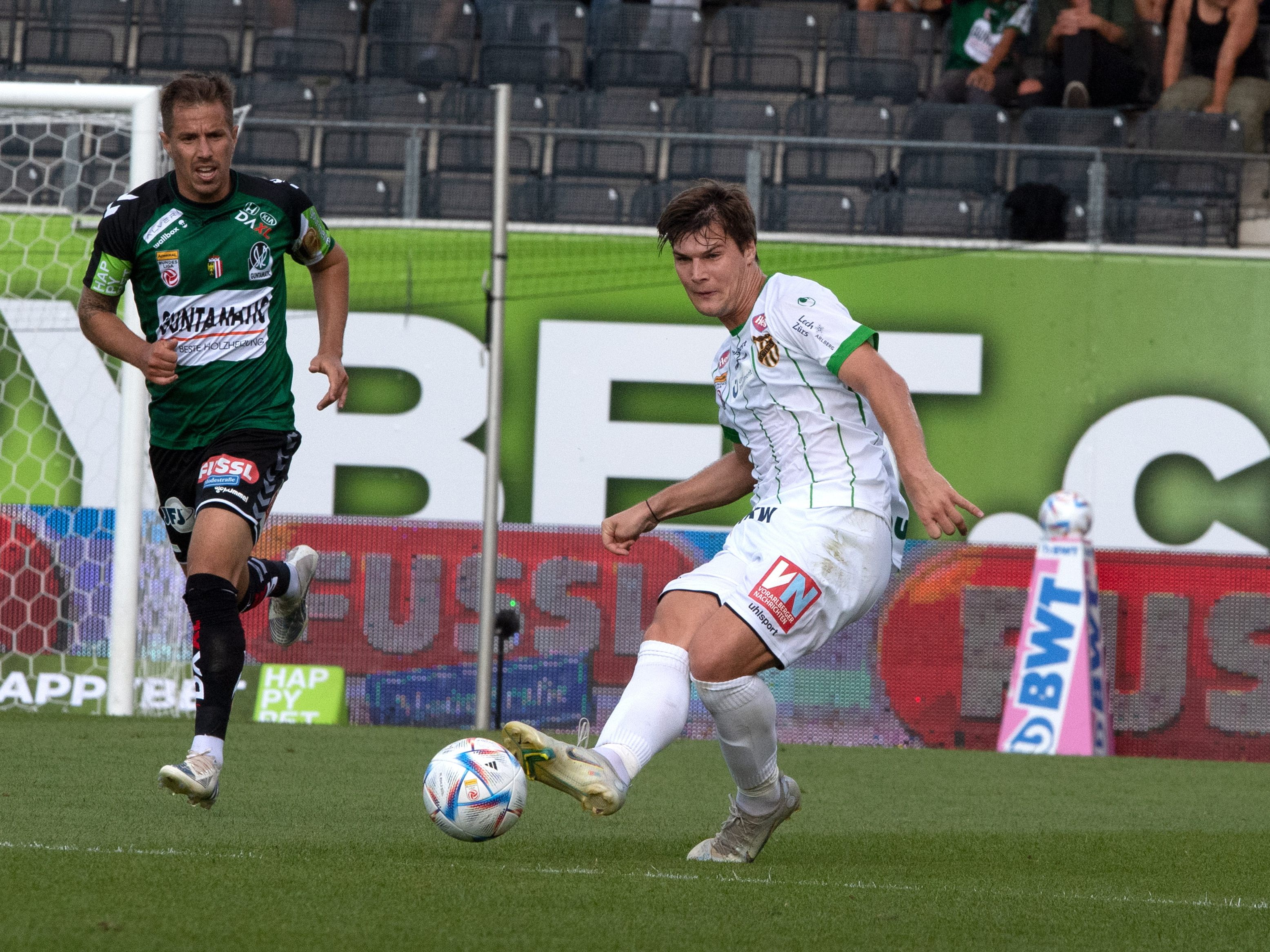 LIVE-Ticker zum Spiel Austria Lustenau gegen SV Ried ab 14.30 Uhr. LIVE-Ticker zum Spiel Austria Lustenau gegen SV Ried ab 14.30 Uhr.