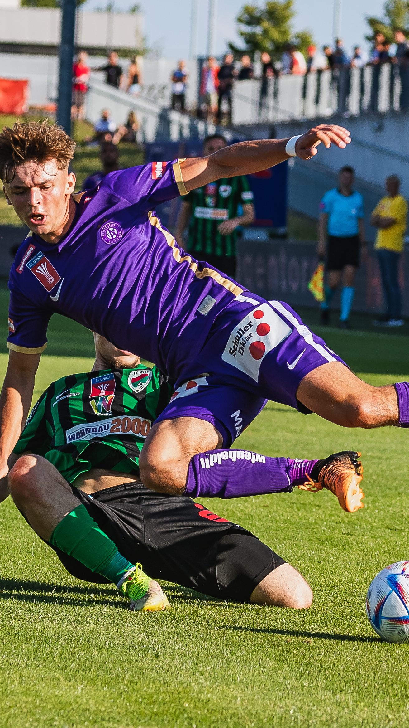 Austria-Stürmer Huskovic war in einen schweren Verkehrsunfall verwickelt.