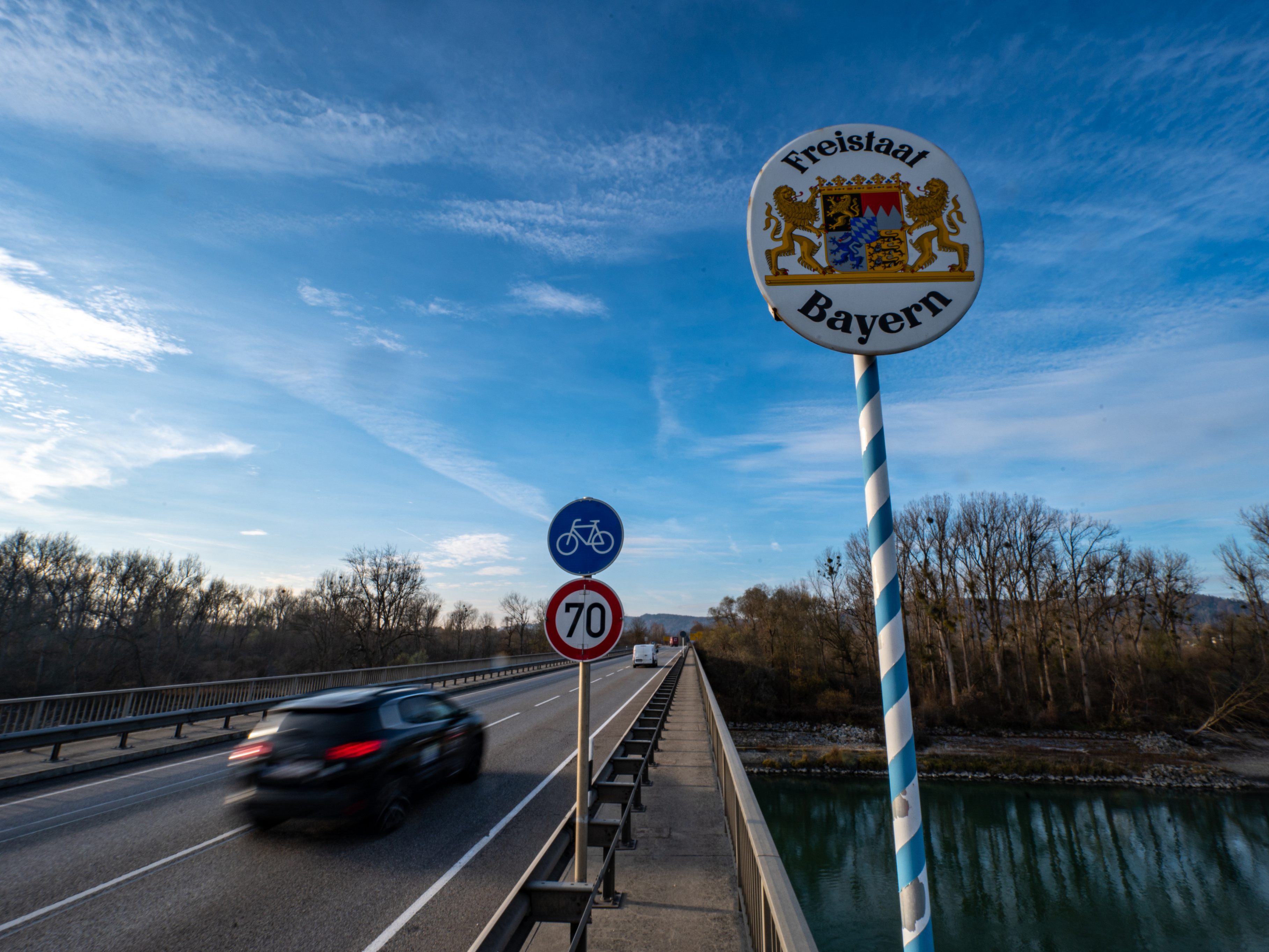Bayerns Ankündigung in puncto Kontrollen betrifft nicht nur die Grenze zu Österreich. Bayerns Ankündigung in puncto Kontrollen betrifft nicht nur die Grenze zu Österreich.