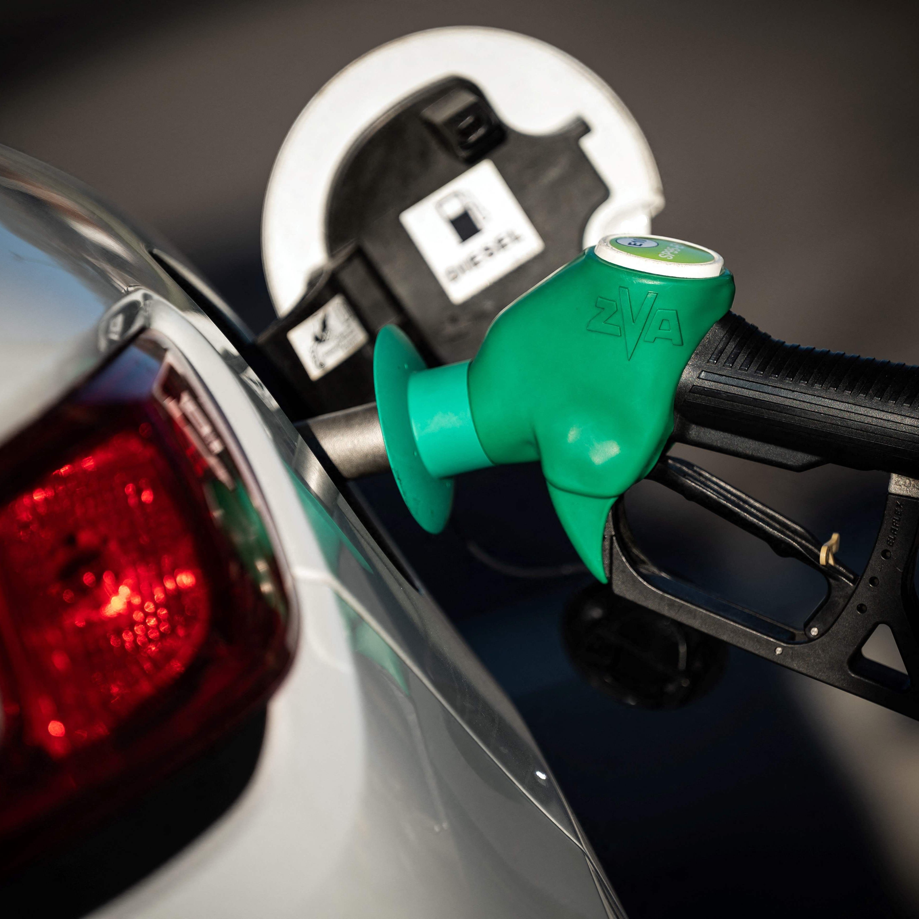 CO2-Abgabe startet - Spritpreise steigen.