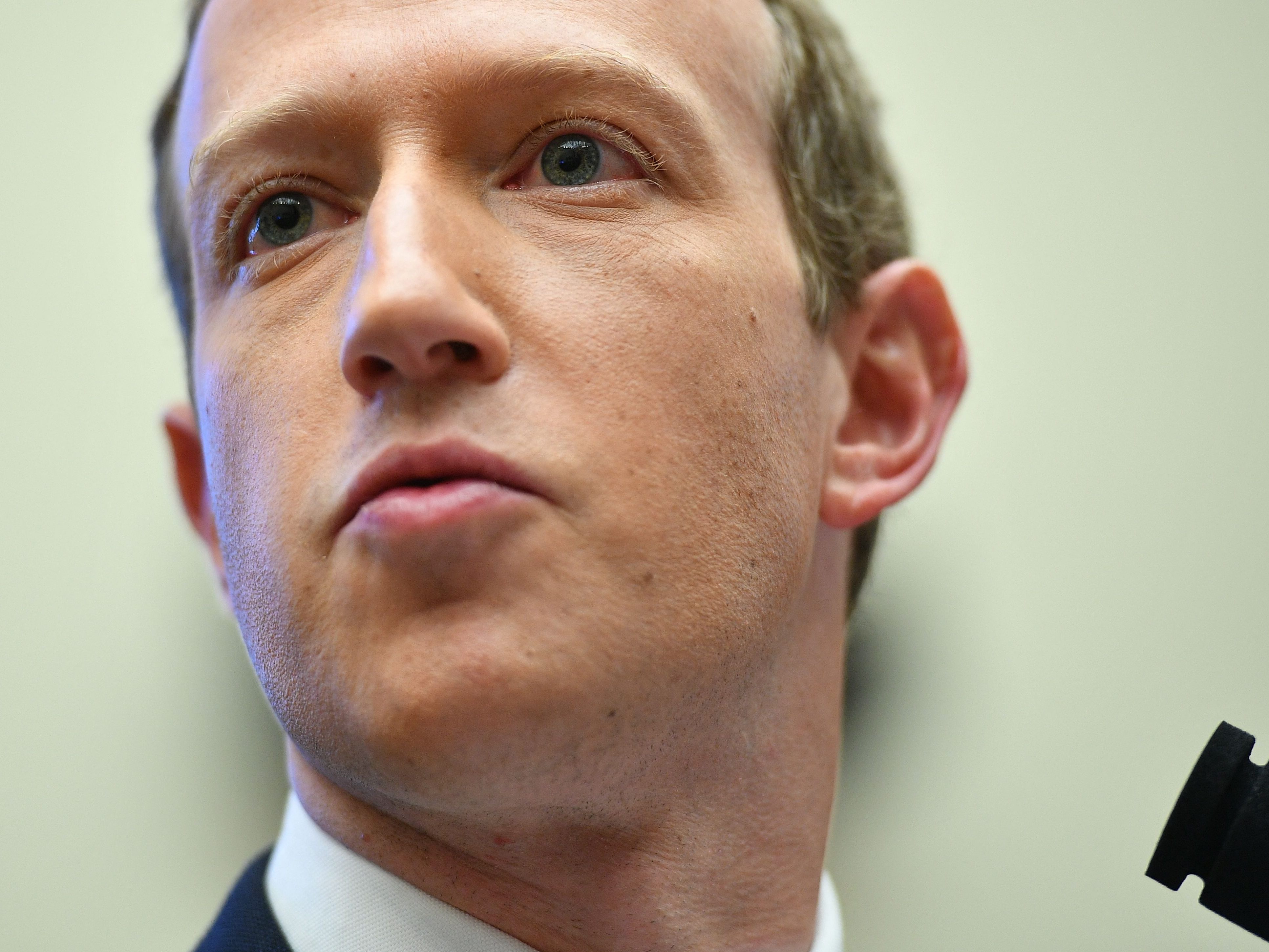 Mark Zuckerbergs Facebook-Konzern Meta verzeichnete weitere Umsatzverluste. Mark Zuckerbergs Facebook-Konzern Meta verzeichnete weitere Umsatzverluste.