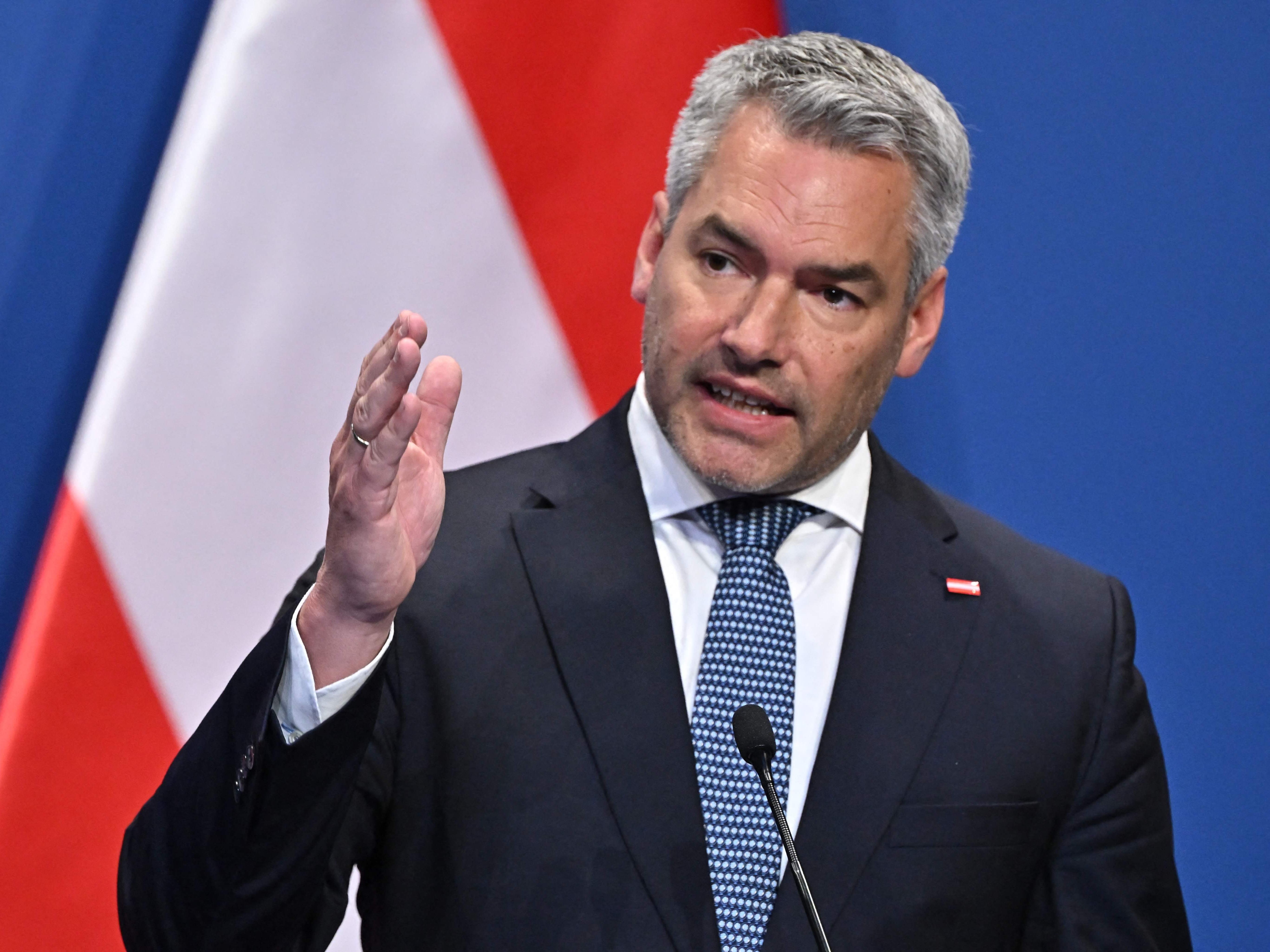 Mit dem Flüssigerdgas könne laut Nehammer die Versorgungssicherheit für nächstes Jahr vorbereitet werden.