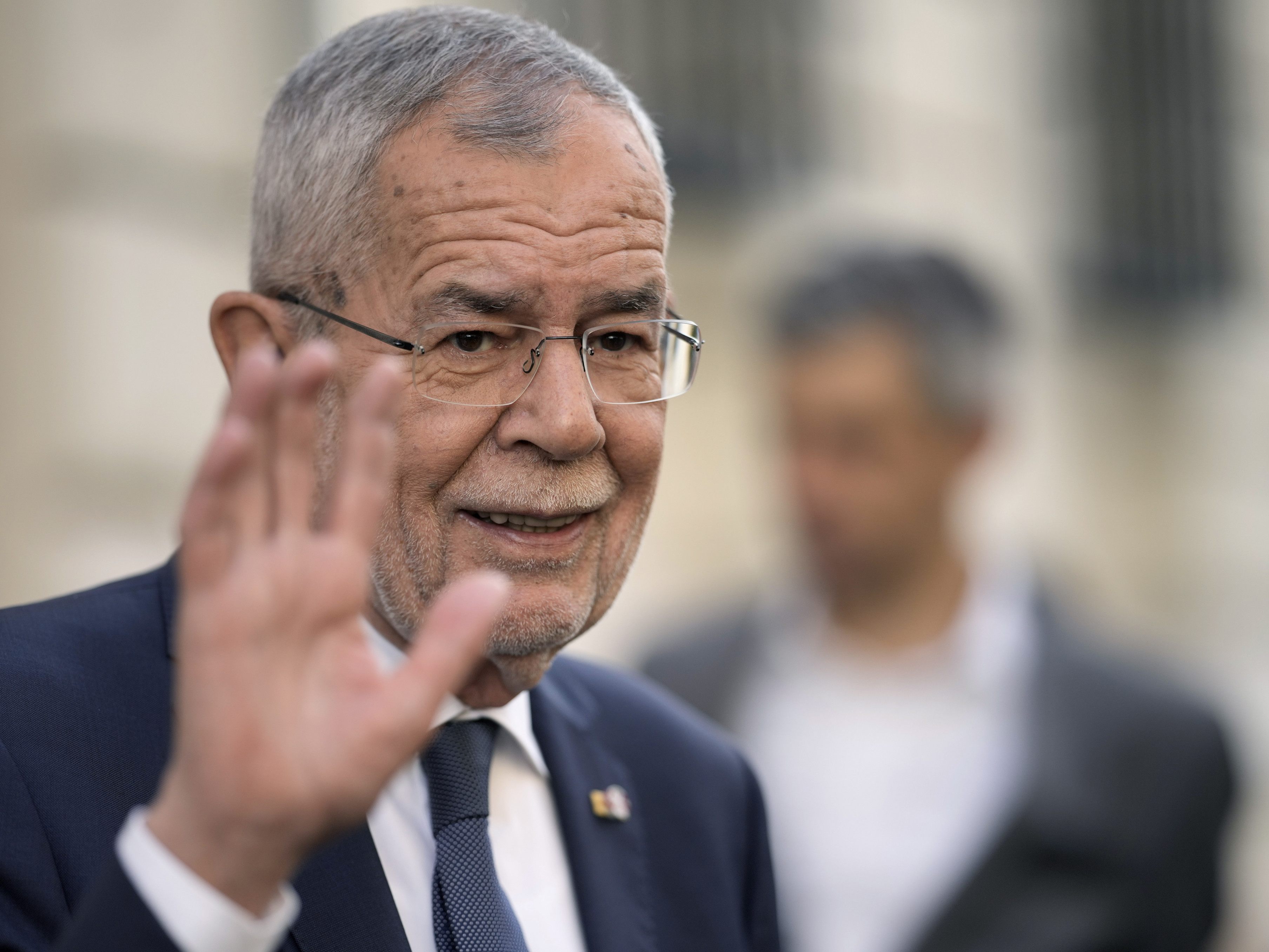 "Danke!": Van der Bellen bedankt sich bei Wählern. "Danke!": Van der Bellen bedankt sich bei Wählern.