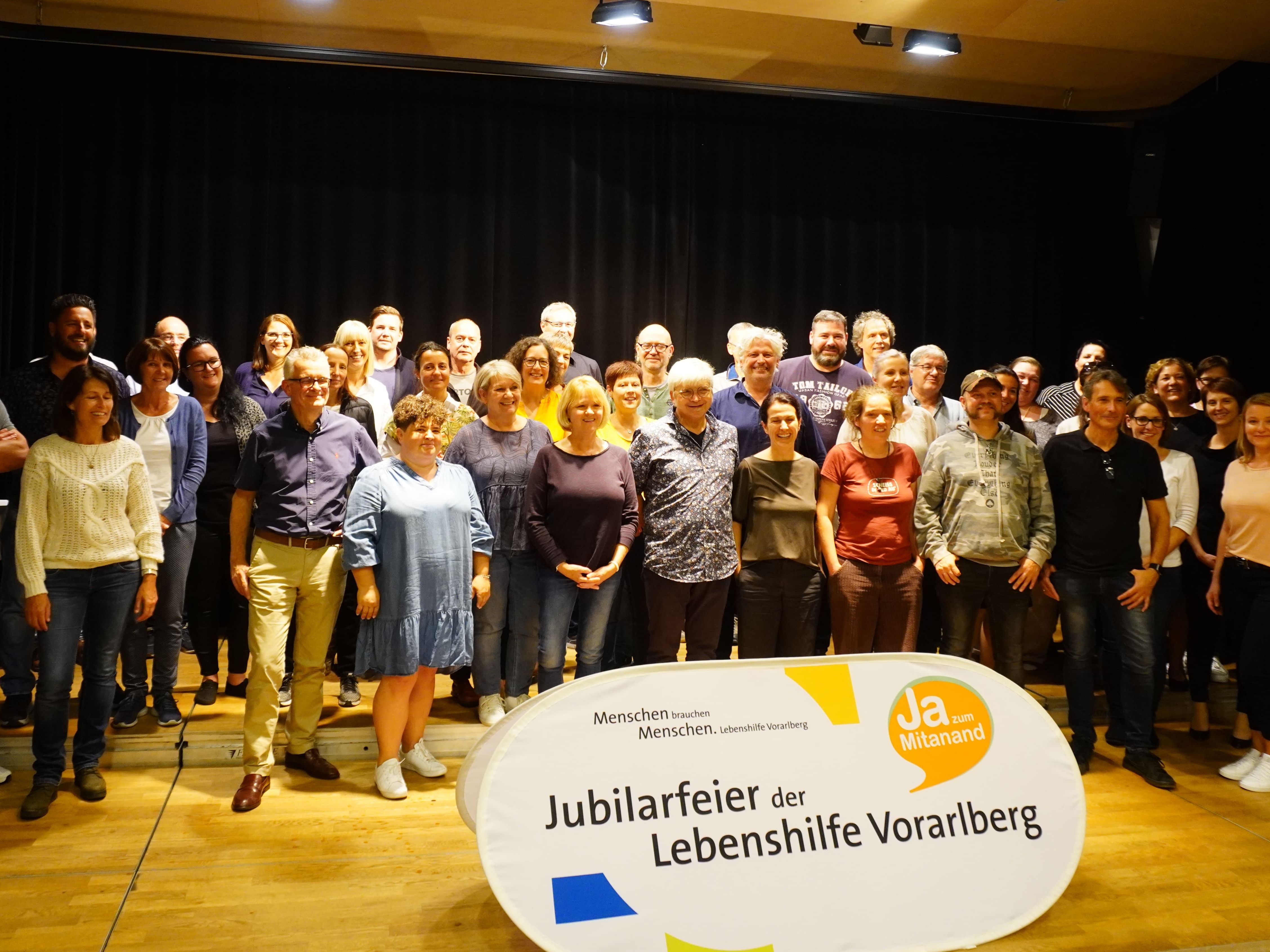 Ein rundes Dienstjubiläum feierten 87 Mitarbeitende der Lebenshilfe Vorarlberg.