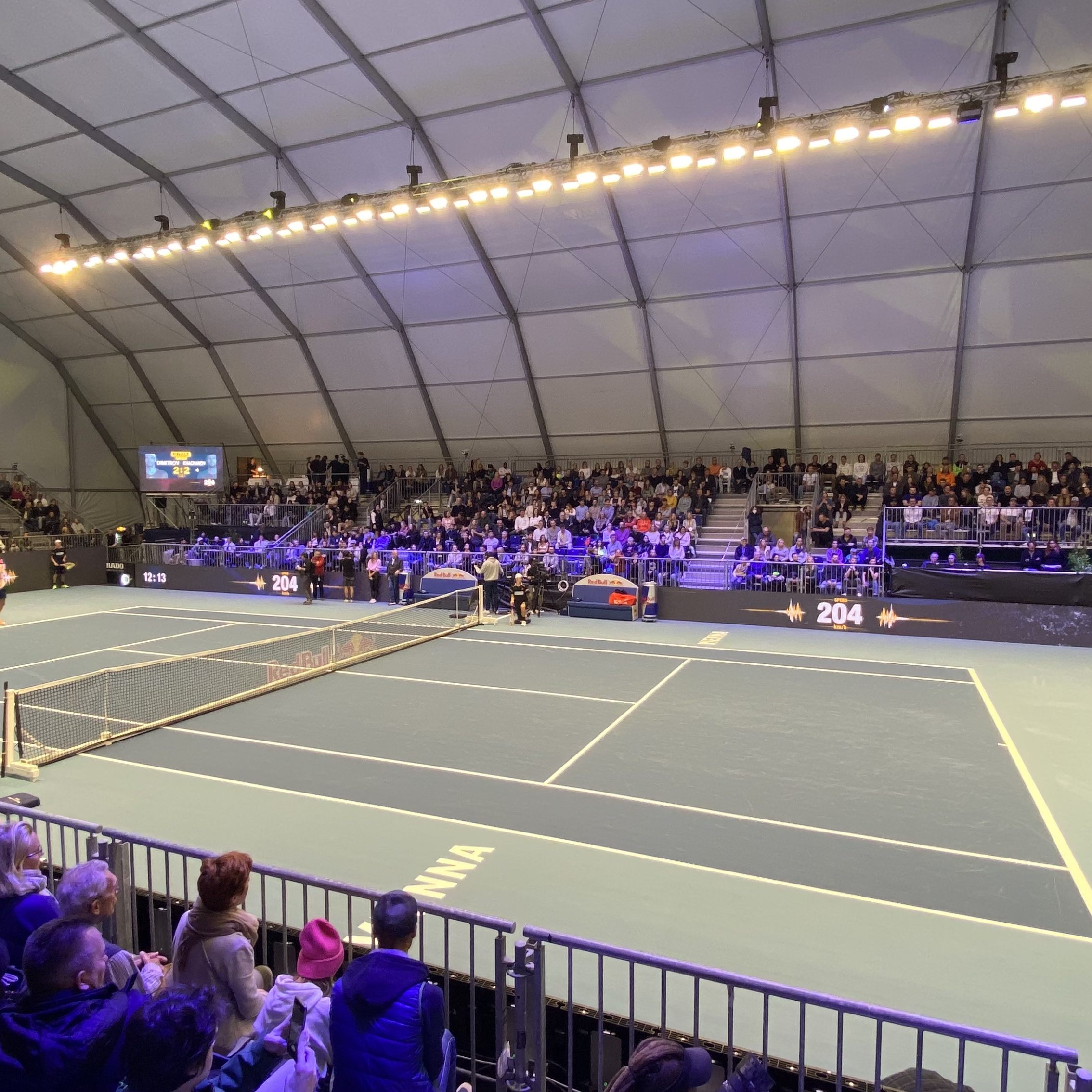 Das Tennis-Turnierformat Red Bull BassLine gab es am Freitagabend am Wiener Heumarkt.
