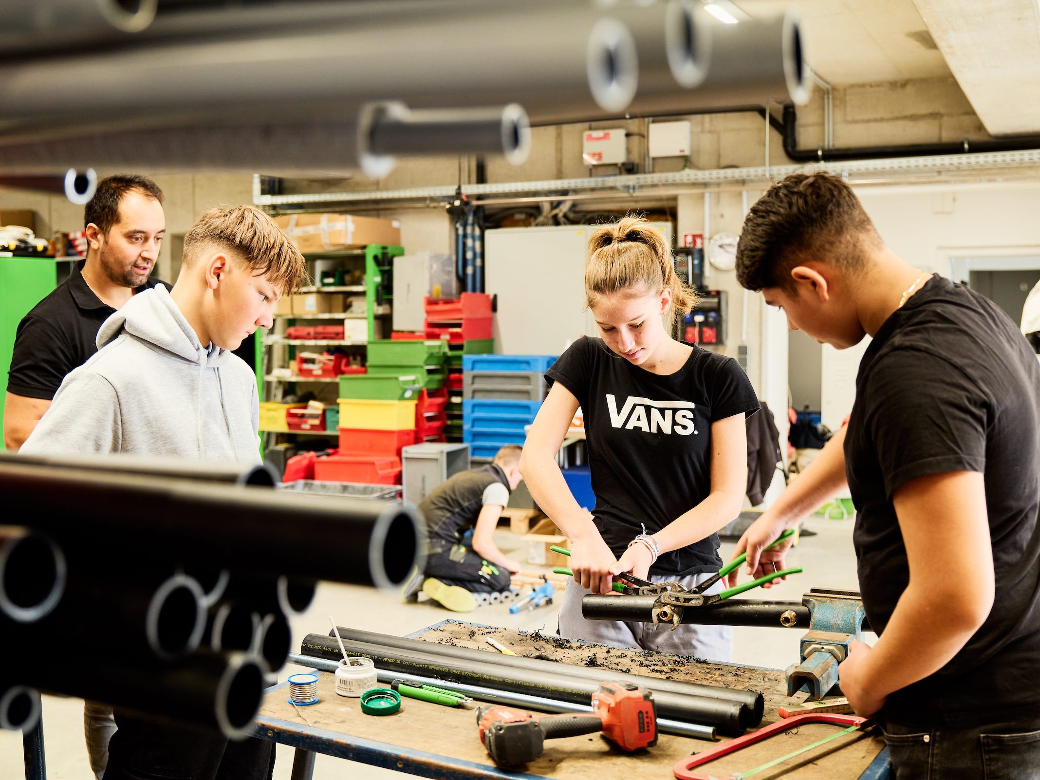 Der Lehrberuf „Installations- und Gebäudetechniker:In“ wurde bei der Firma Westo vorgestellt.